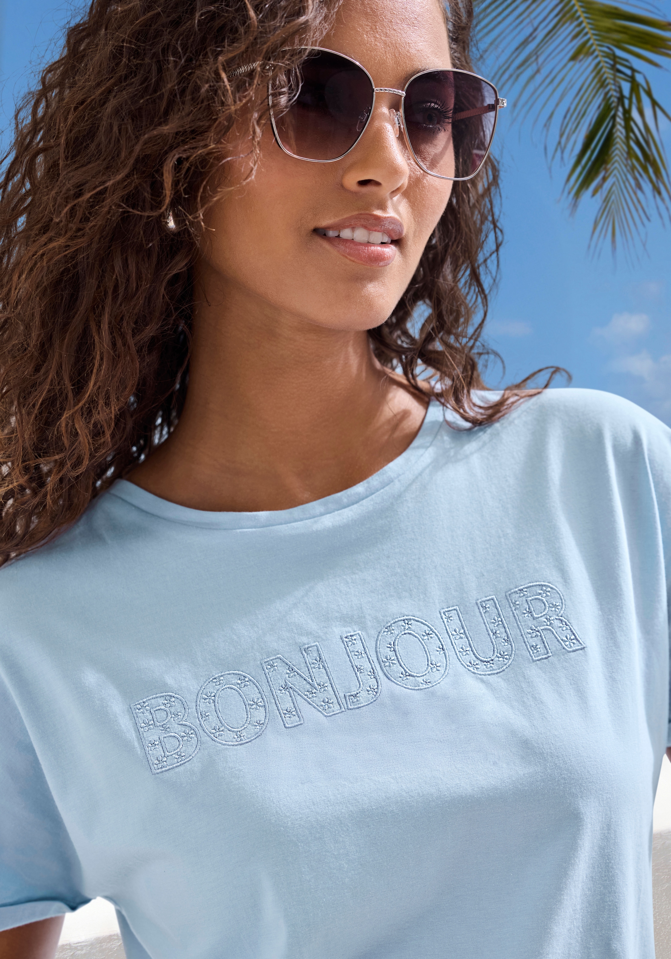 Vivance T-Shirt »mit Stickerei« aus angenehmer Bio-Baumwolle