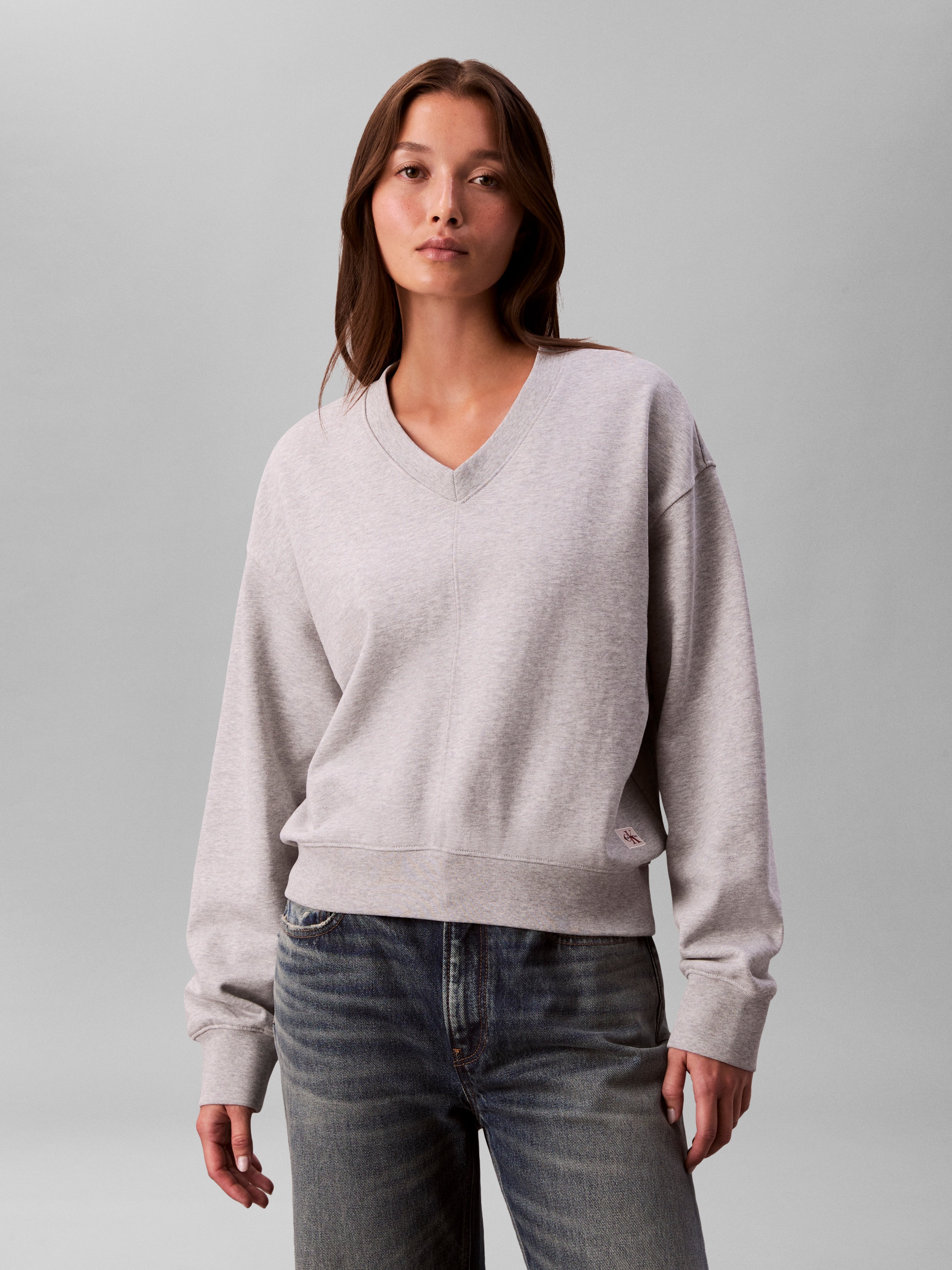 Calvin Klein Jeans Sweatshirt, Regular fit mit V-Ausschnitt günstig online kaufen