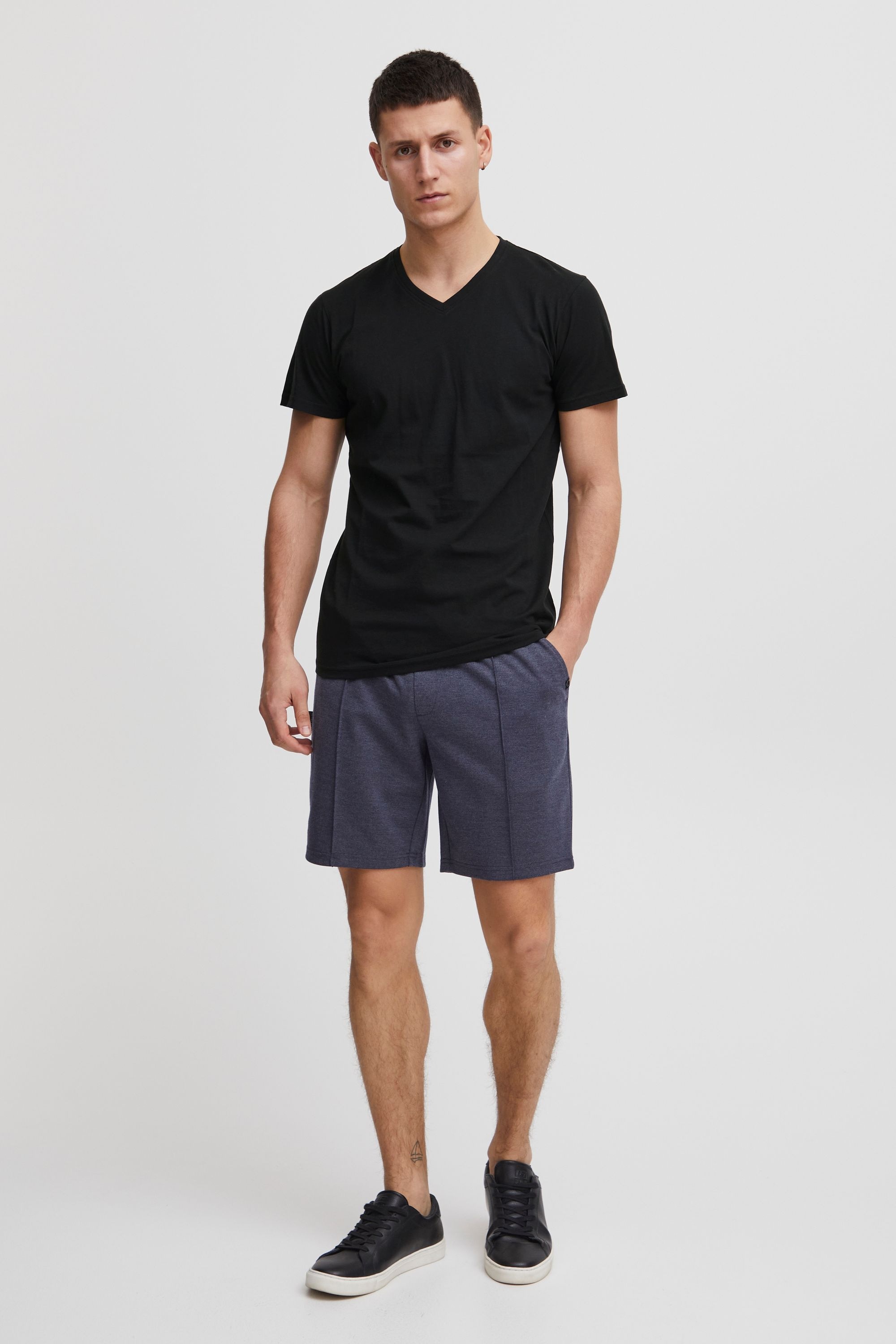 Thumbnail - Solid V-Shirt "V-Shirt SDBedo"