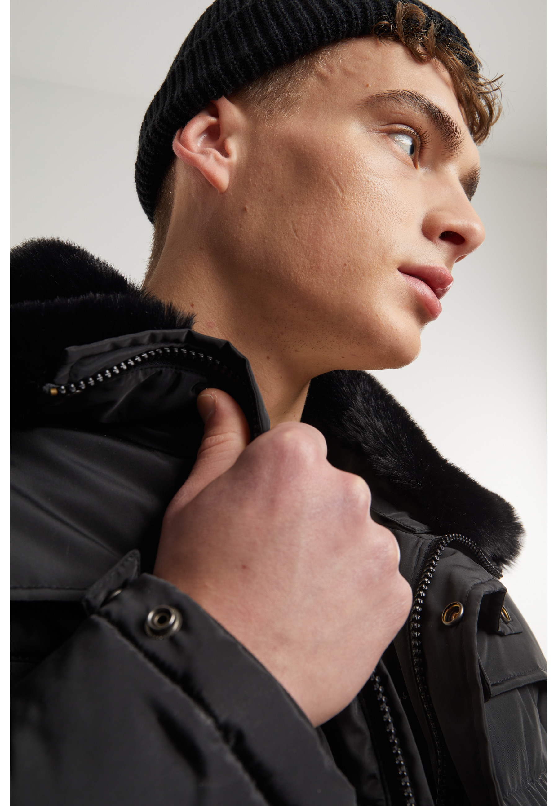 URBAN CLASSICS Winterjacke »Urban Classics Puffer Jacket With Detachable Fur Collar« 1 Stk. tlg. ohne Kapuze