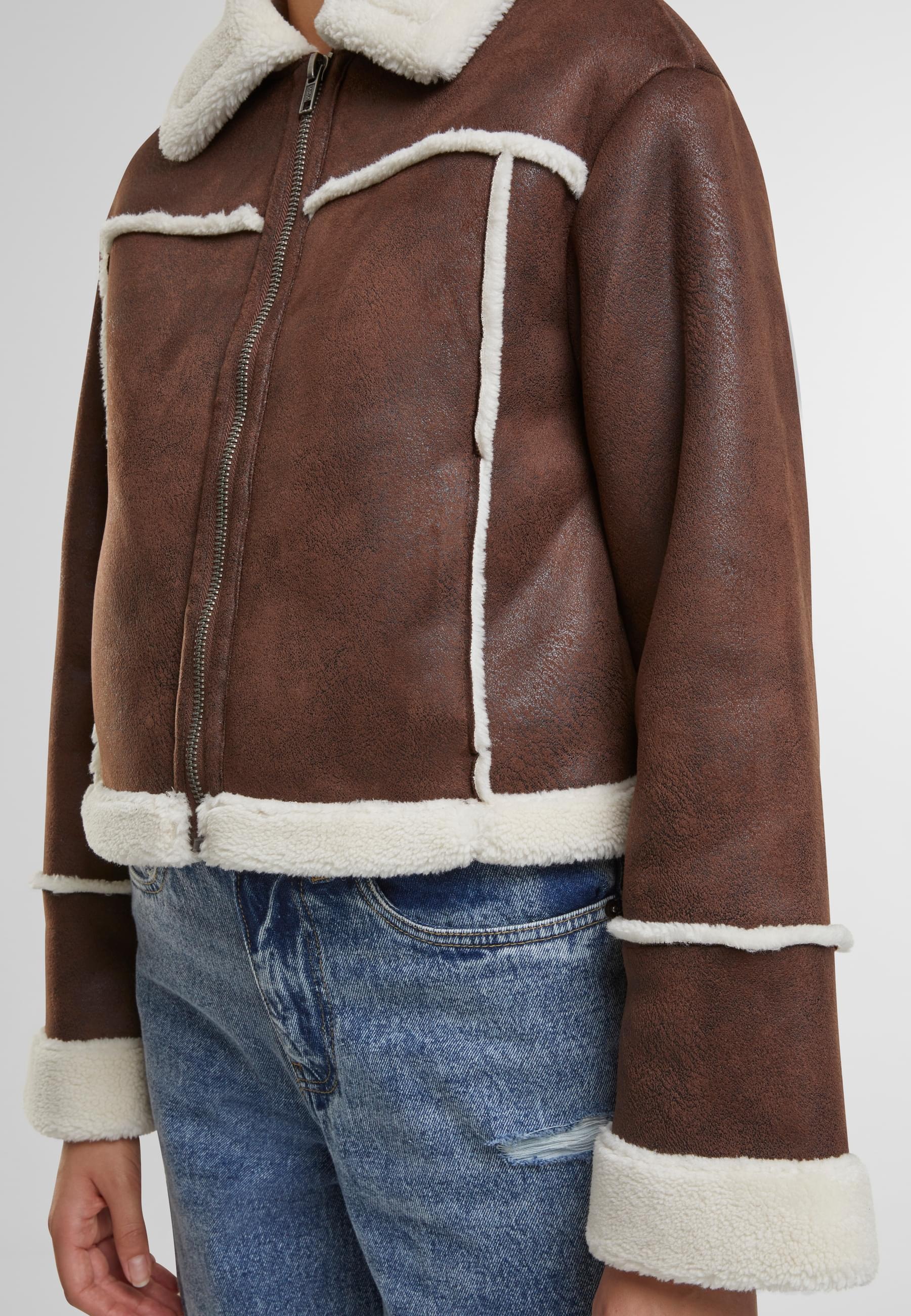URBAN CLASSICS Winterjacke »Urban Classics Ladies Shearling Jacket«, (1 St.), mit Kapuze