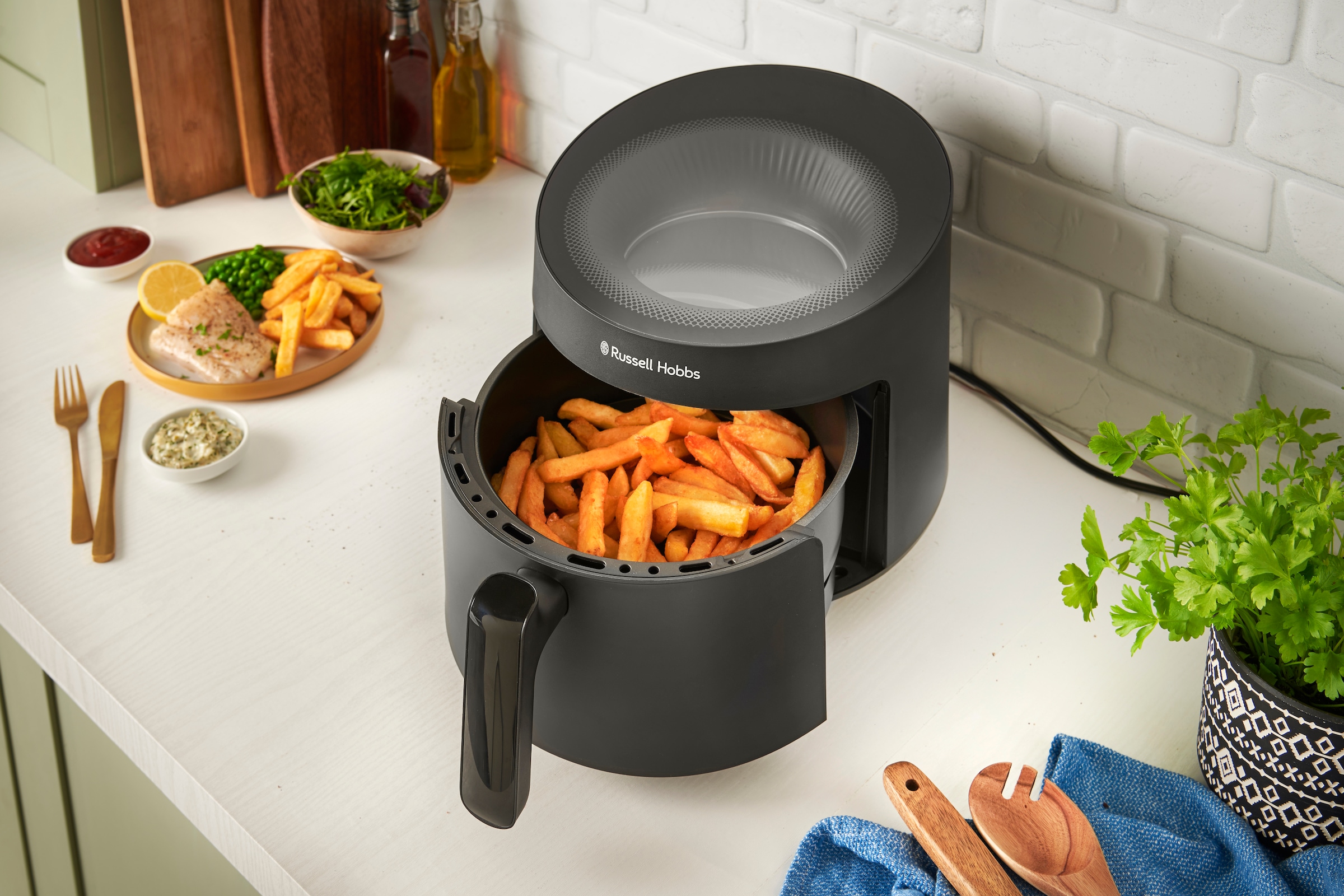 RUSSELL HOBBS Heißluftfritteuse »SatisFry Panoramic AirFryer(27421-56)«, 1500 W, mit Sichtfenster, 10 Programme., wenig oder kein Öl erforderlich