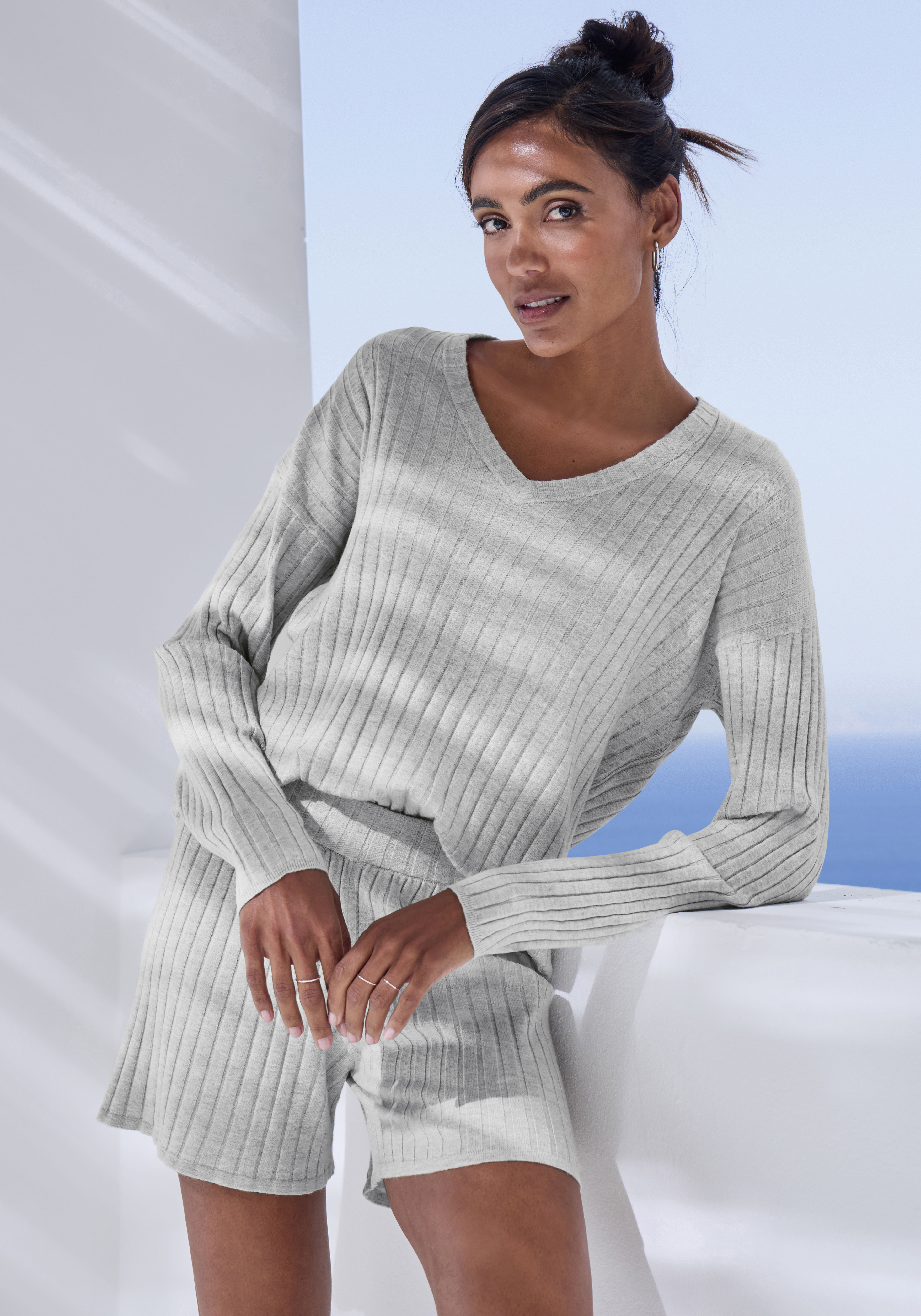 Thumbnail - French Connection Strickpullover, mit V-Ausschnitt, Loungewear