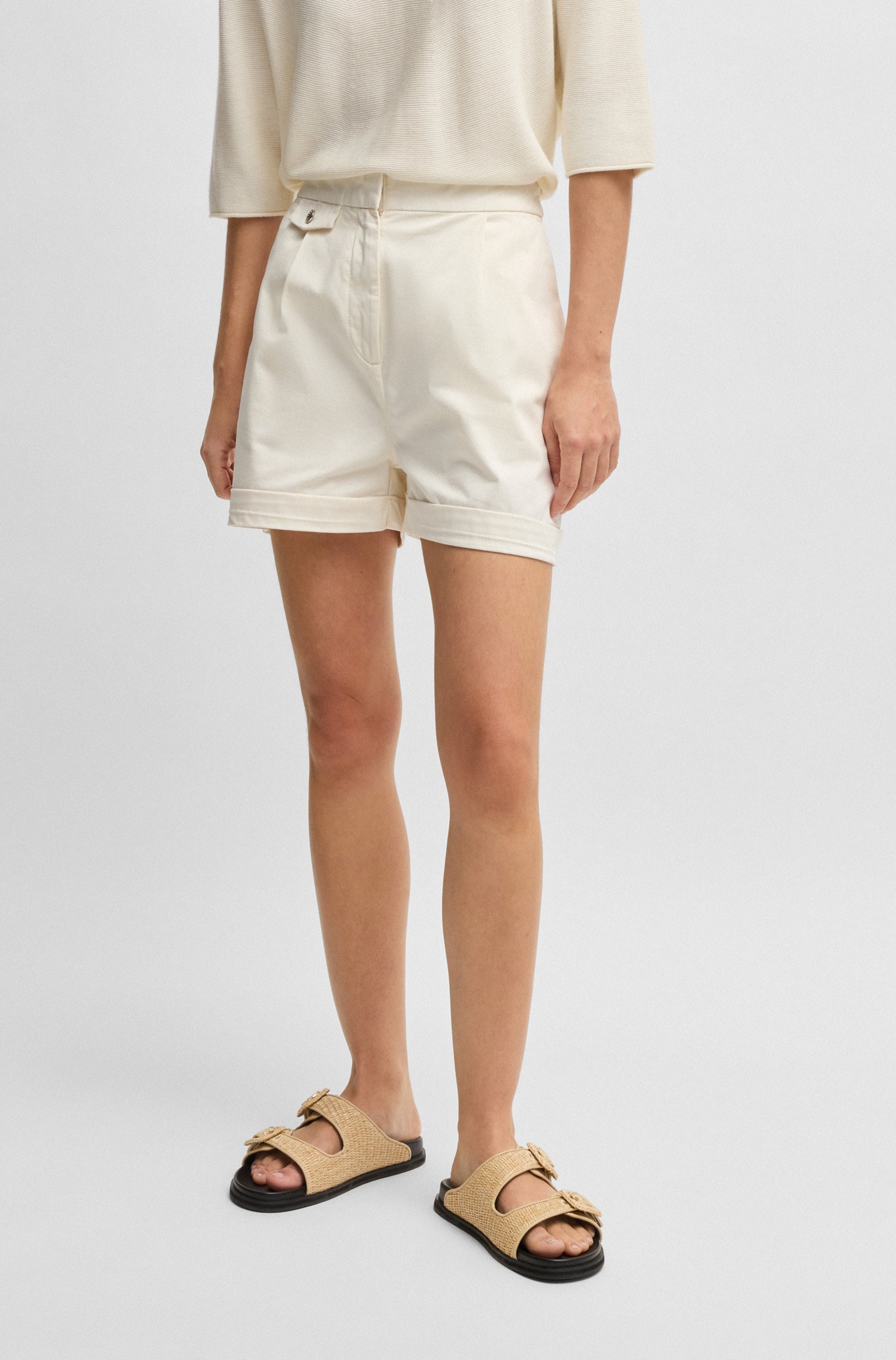 BOSS ORANGE Shorts "Taschi Premium Damenmode", mit BOSS Metall Logo günstig online kaufen