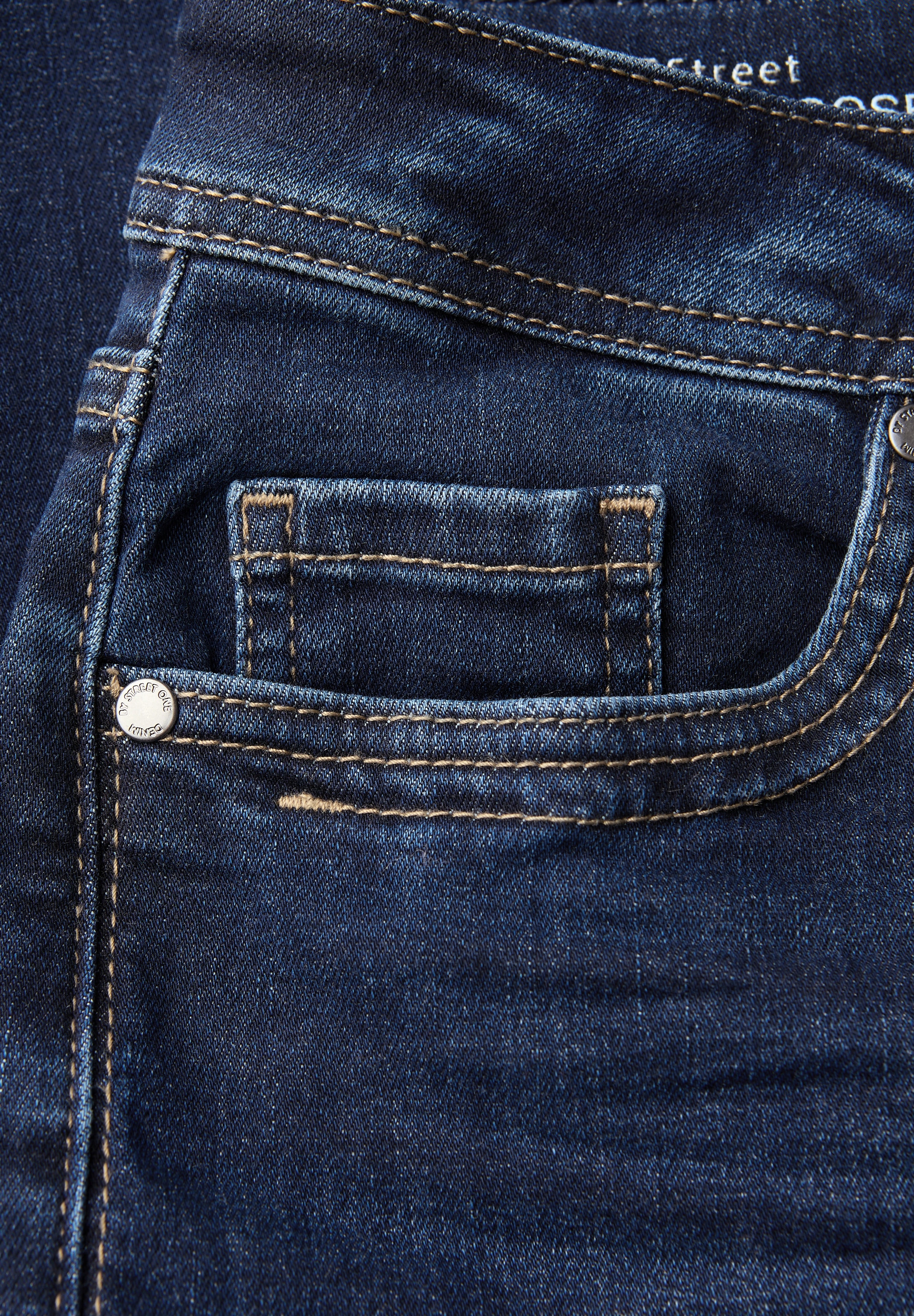 STREET ONE Loose-fit-Jeans, im Loose Fit