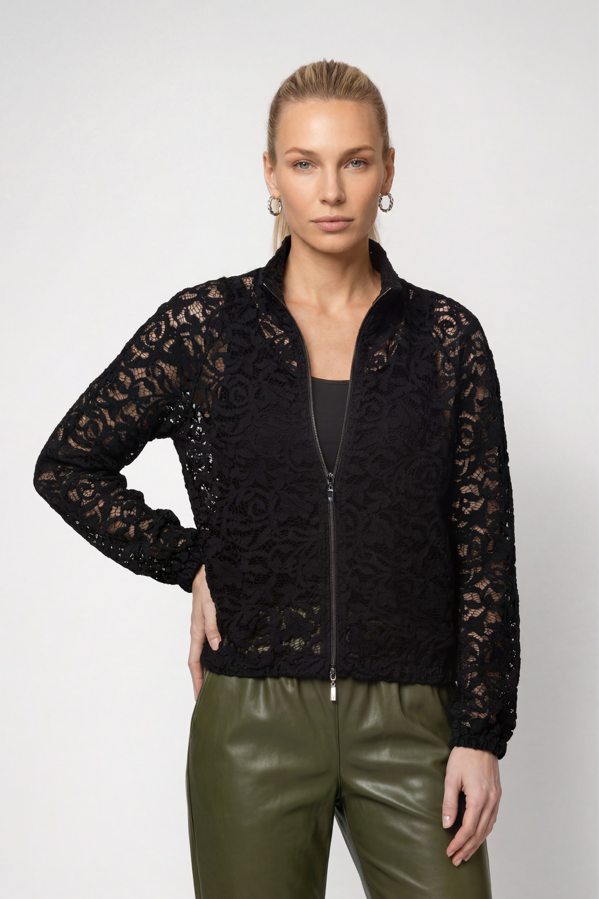 Monari Strickjacke "Jacke Strickjacke Spitze" Regular fit mit Stehkragen