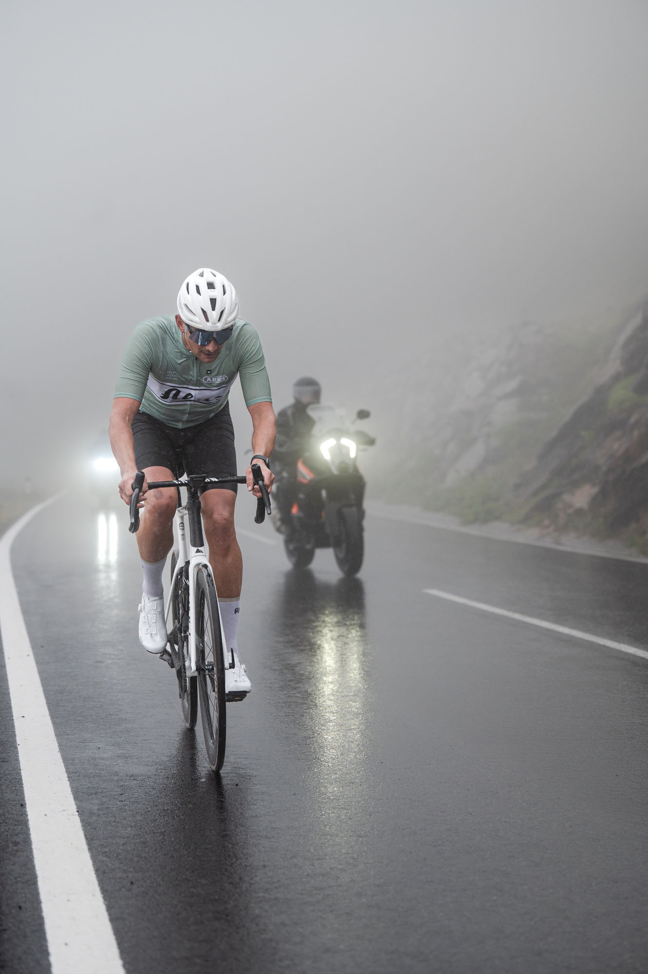 ABUS Fahrradhelm »STORMCHASER ACE«