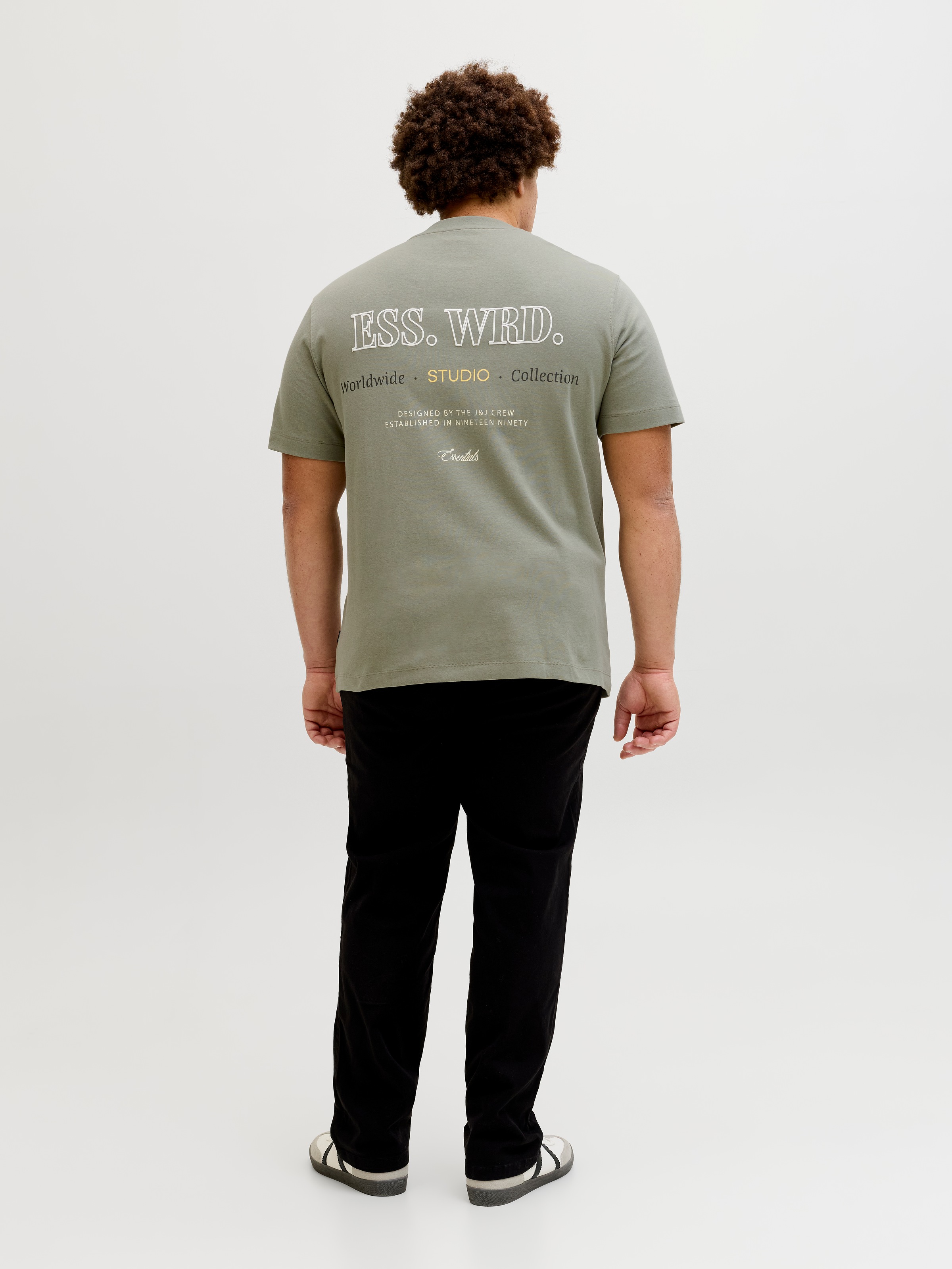 Jack & Jones PlusSize T-Shirt »JJEURBAN EDGE STUDIO TEE SS SN PLS« mit Logobranding