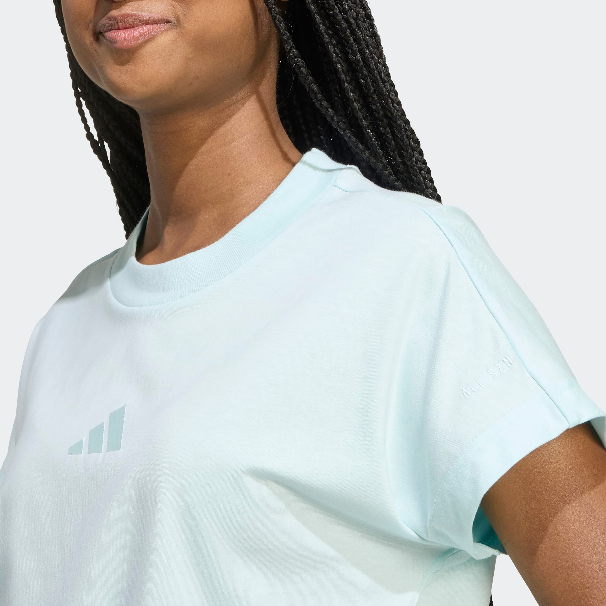 adidas Sportswear T-Shirt »ALL SZN« bequeme Passform, sportlicher Stil, aufgesticktes Logo