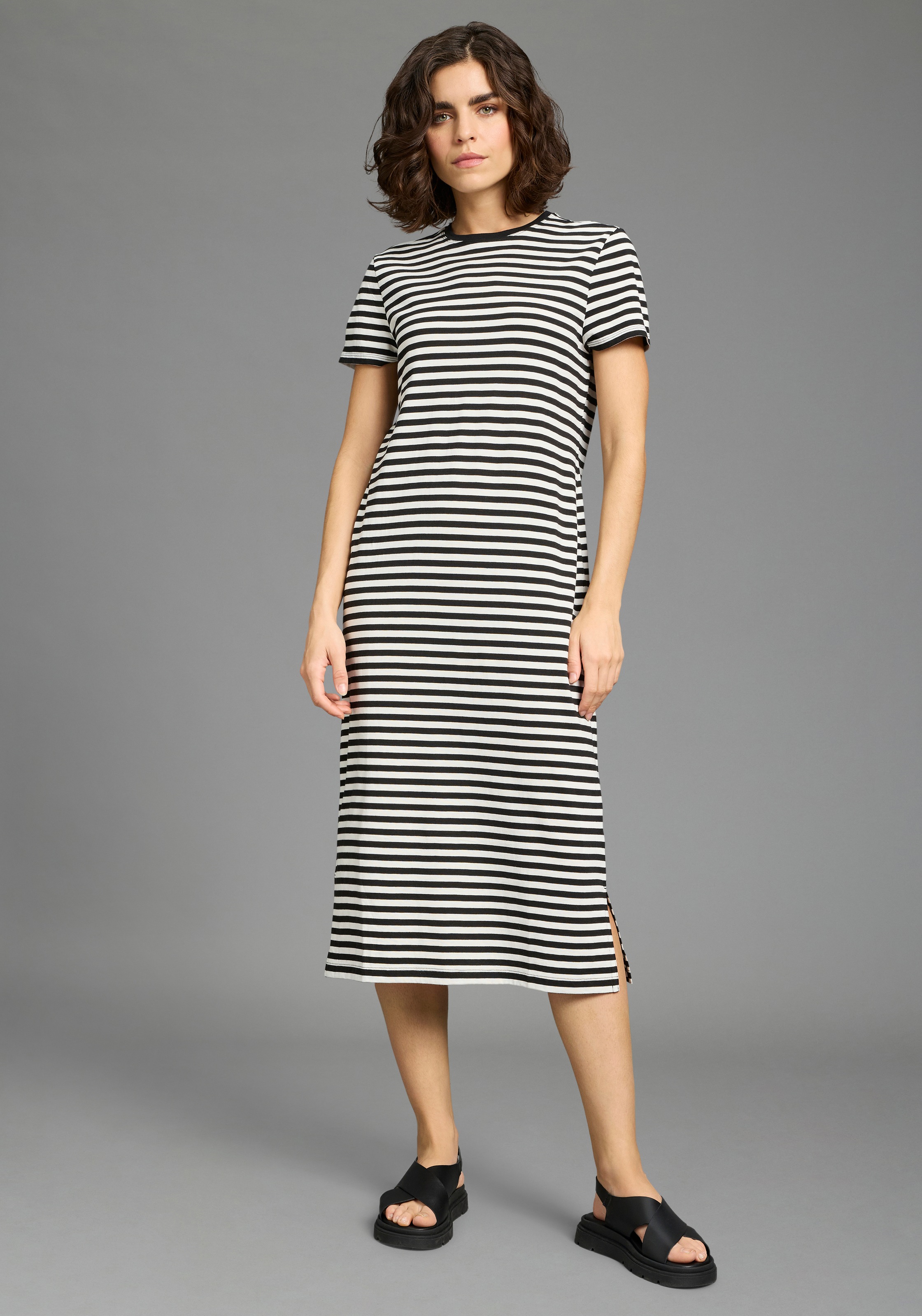 Flashlights Shirtkleid wadenlange Schnittform, aus Single Jersey, mit gestreifter Optik