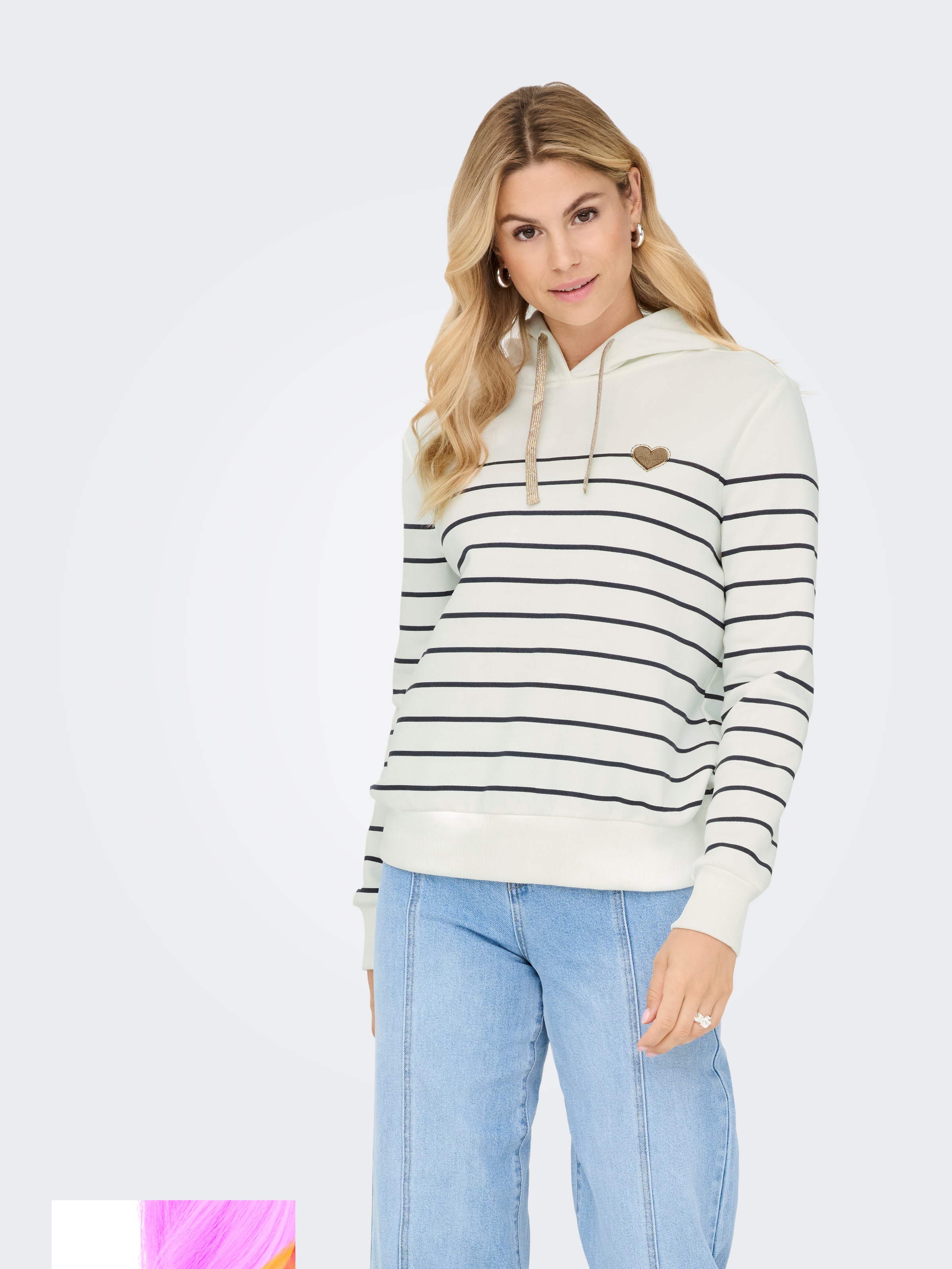 ONLY Kapuzensweatshirt "ONLADELLE L/S STRIPE HOOD SWT", mit Herz-Stickerei günstig online kaufen
