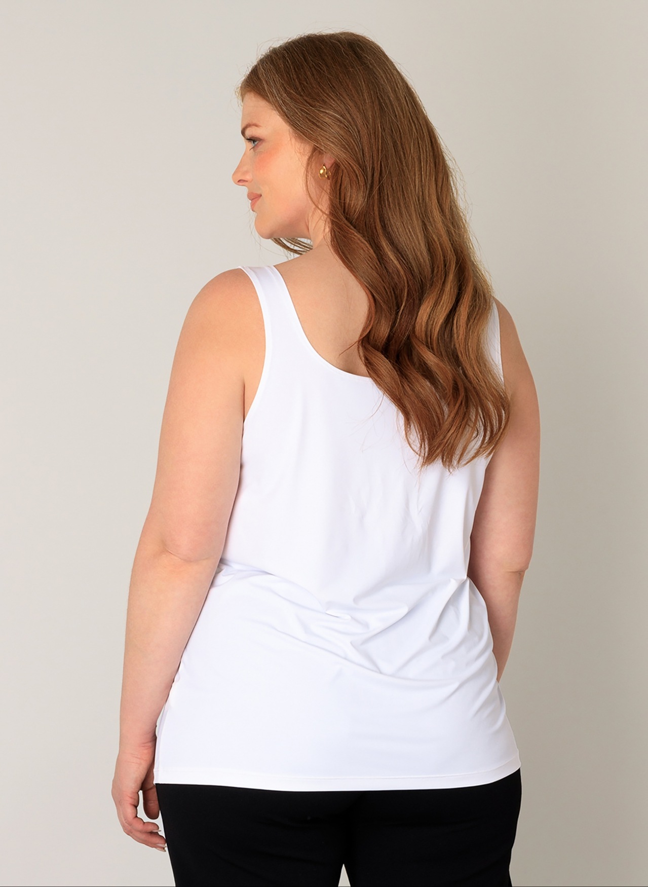 Base Level Curvy Tanktop "Style YANNE", in cleanem Look - unifarben günstig online kaufen
