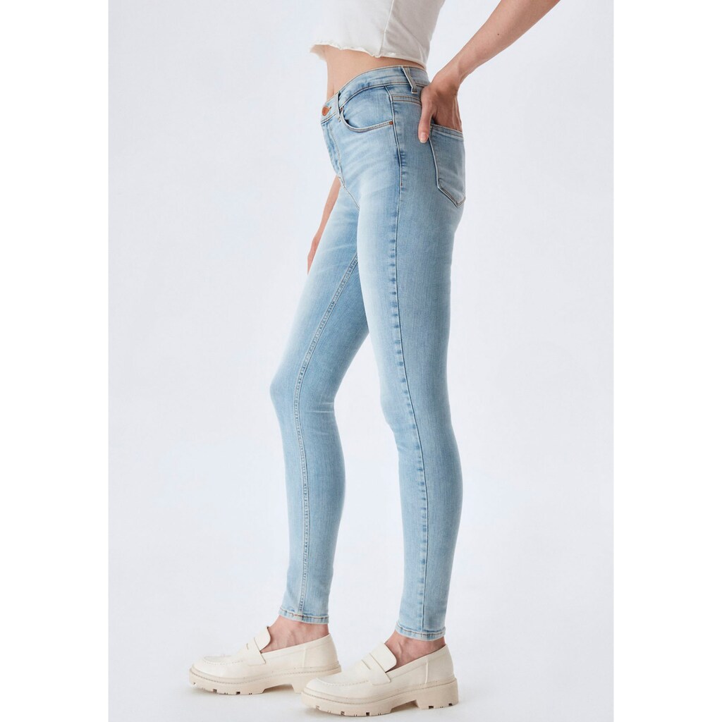 LTB Slim-fit-Jeans »Amy X«, in angesagter Waschung