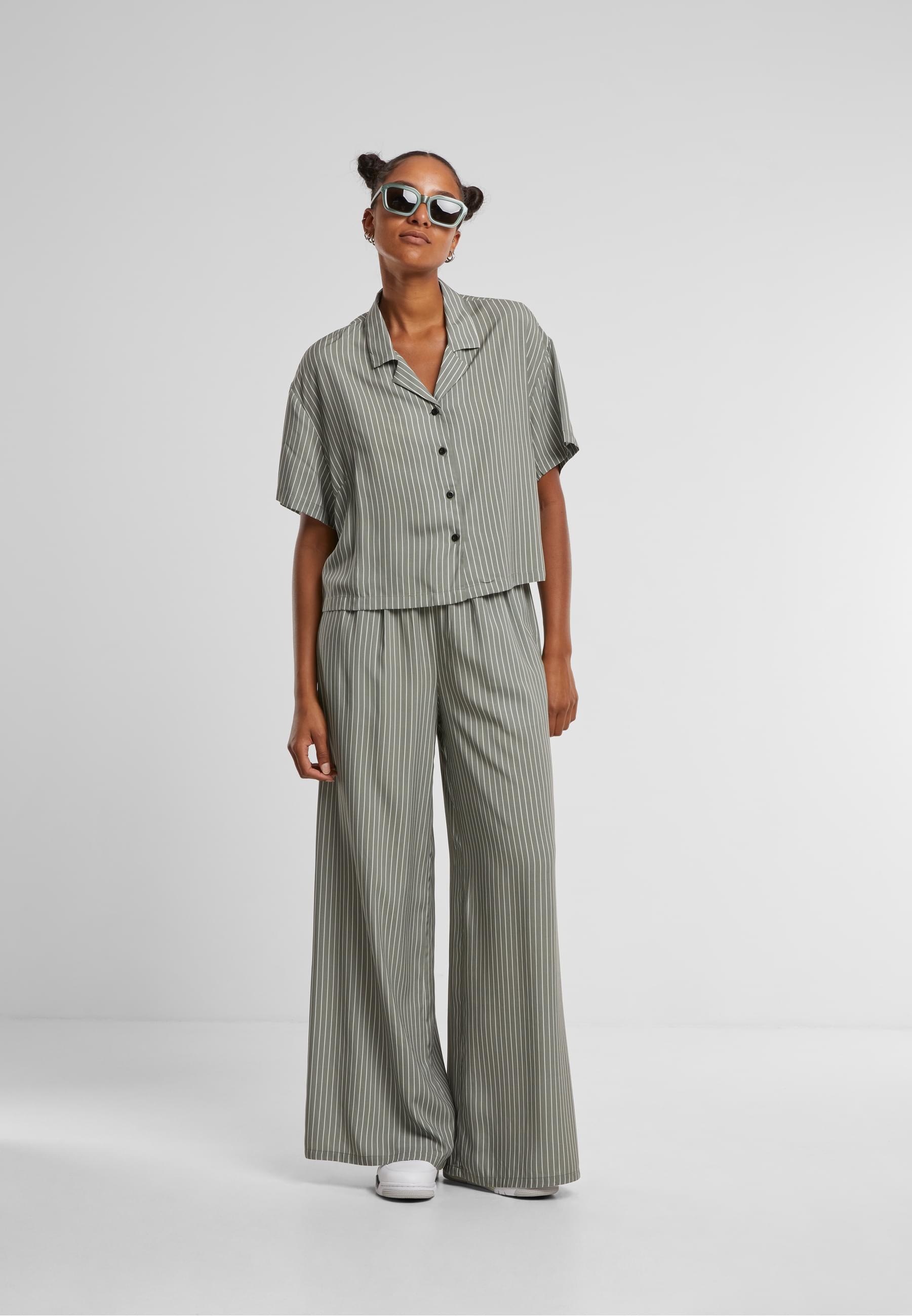 URBAN CLASSICS T-Shirt »Urban Classics Damen Ladies Resort Shirt«, (1 tlg.)