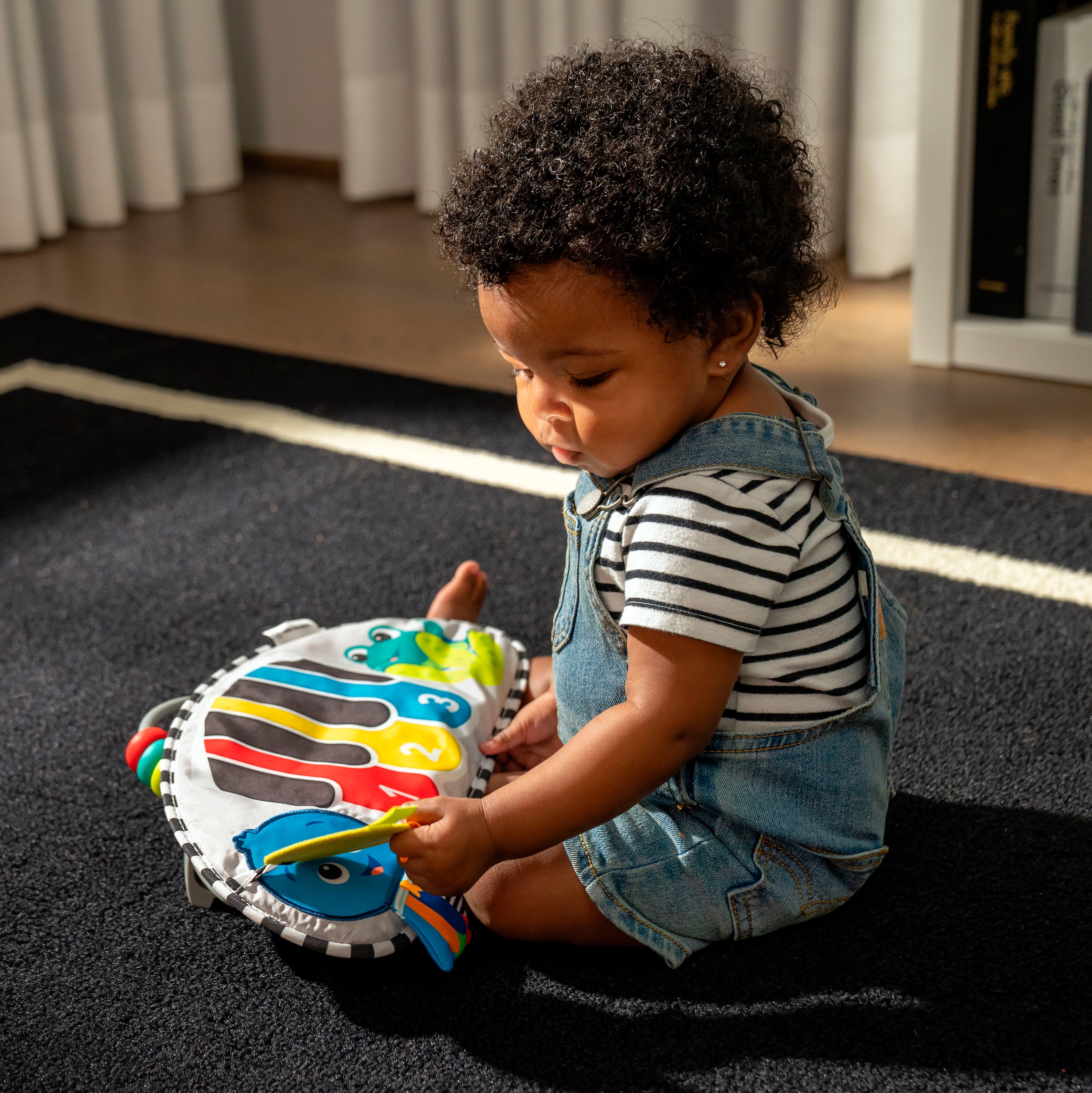 Baby Einstein Babywippe »Kick to It 4-in-1 Musical Swing & Rocker«, bis 9 kg, mit Sound-Effekt