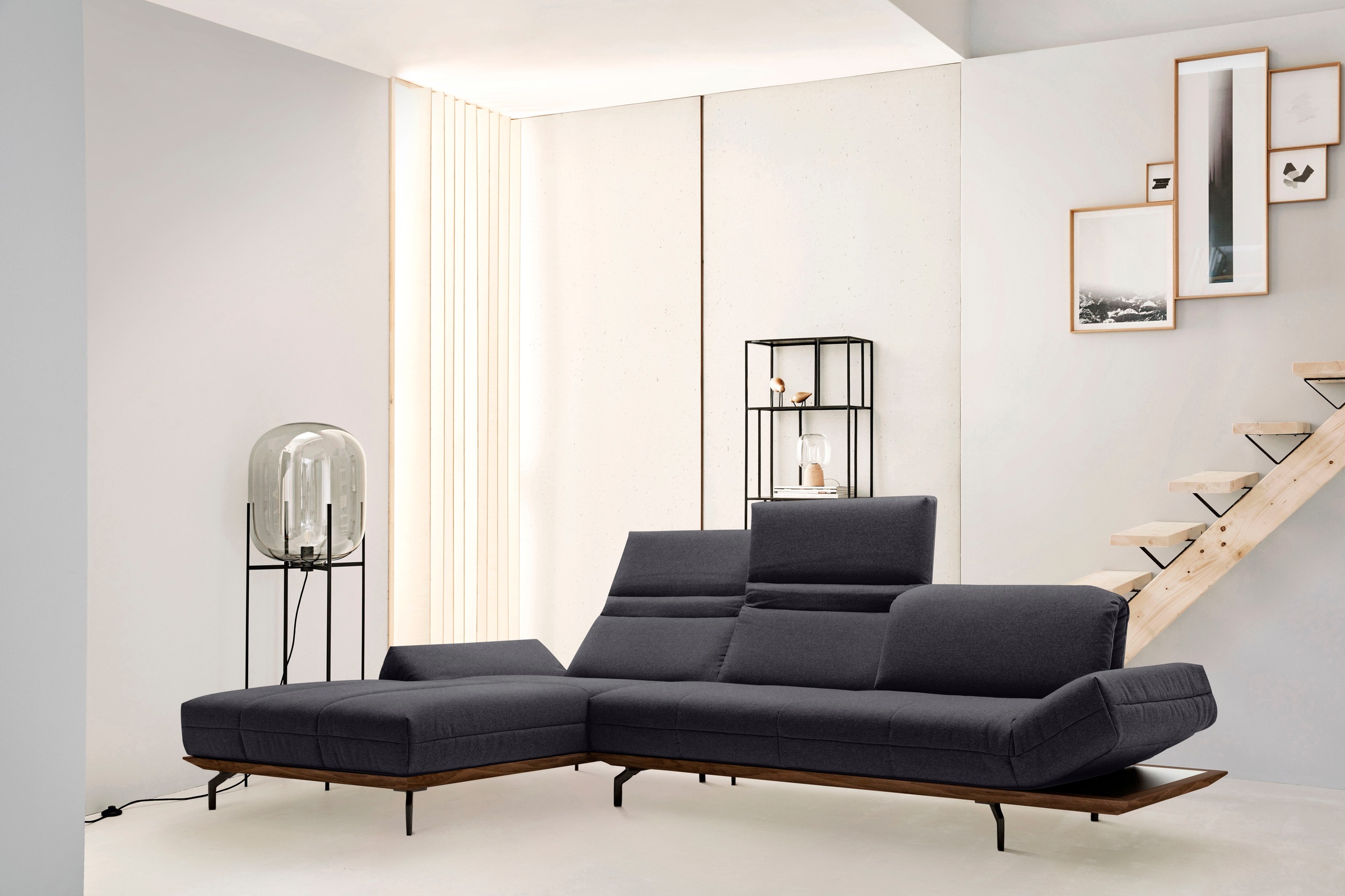 Creation BY ROLF BENZ Ecksofa »CR.420, Designecksofa, L-Form«, in 2 Qualitäten, Holzrahmen in Eiche Natur oder Nußbaum, Breite 293 cm