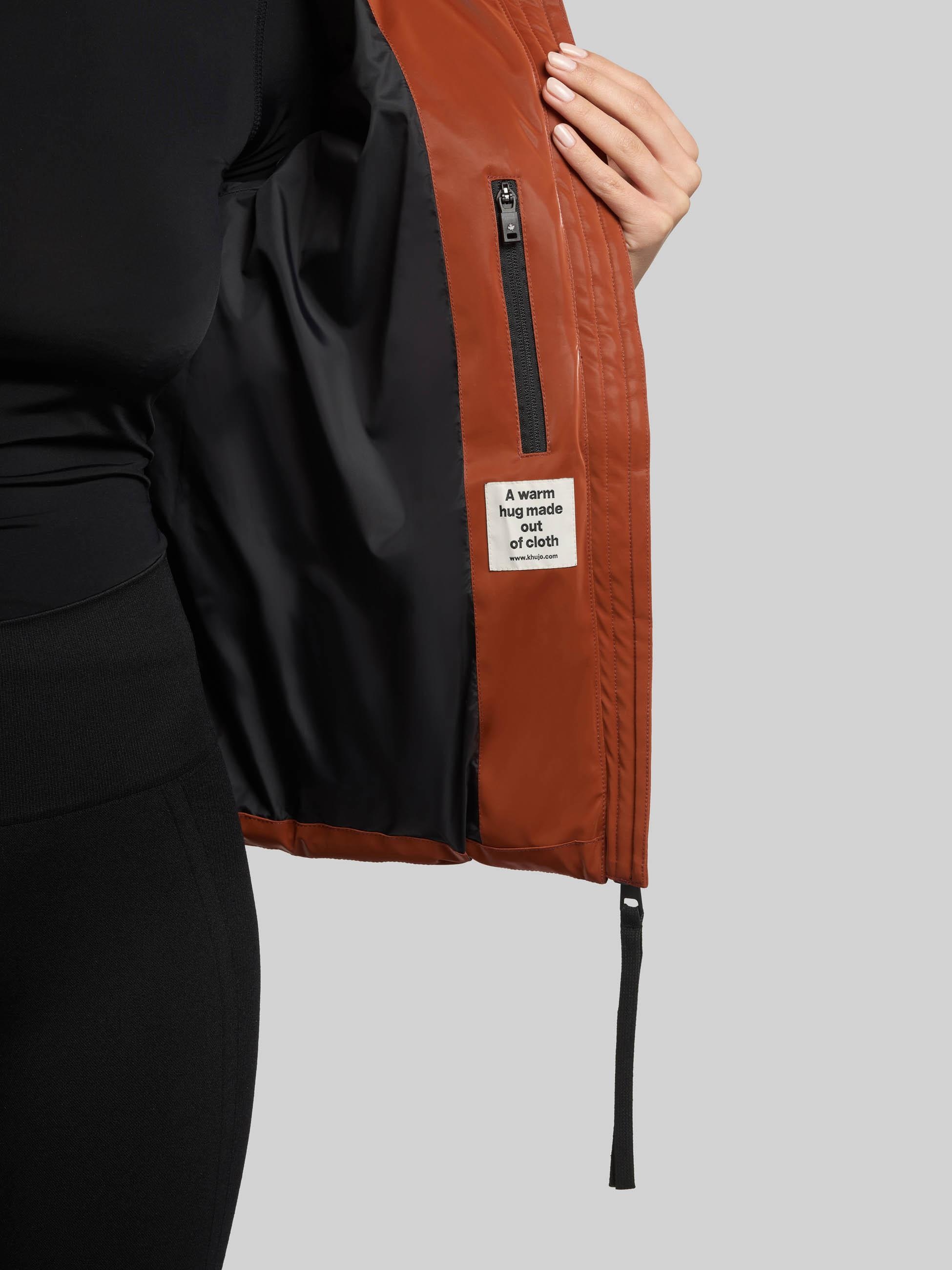 khujo Steppjacke »Audrey Shiny« mit Kapuze Schimmernde Damen Winterjacke mit Kapuze