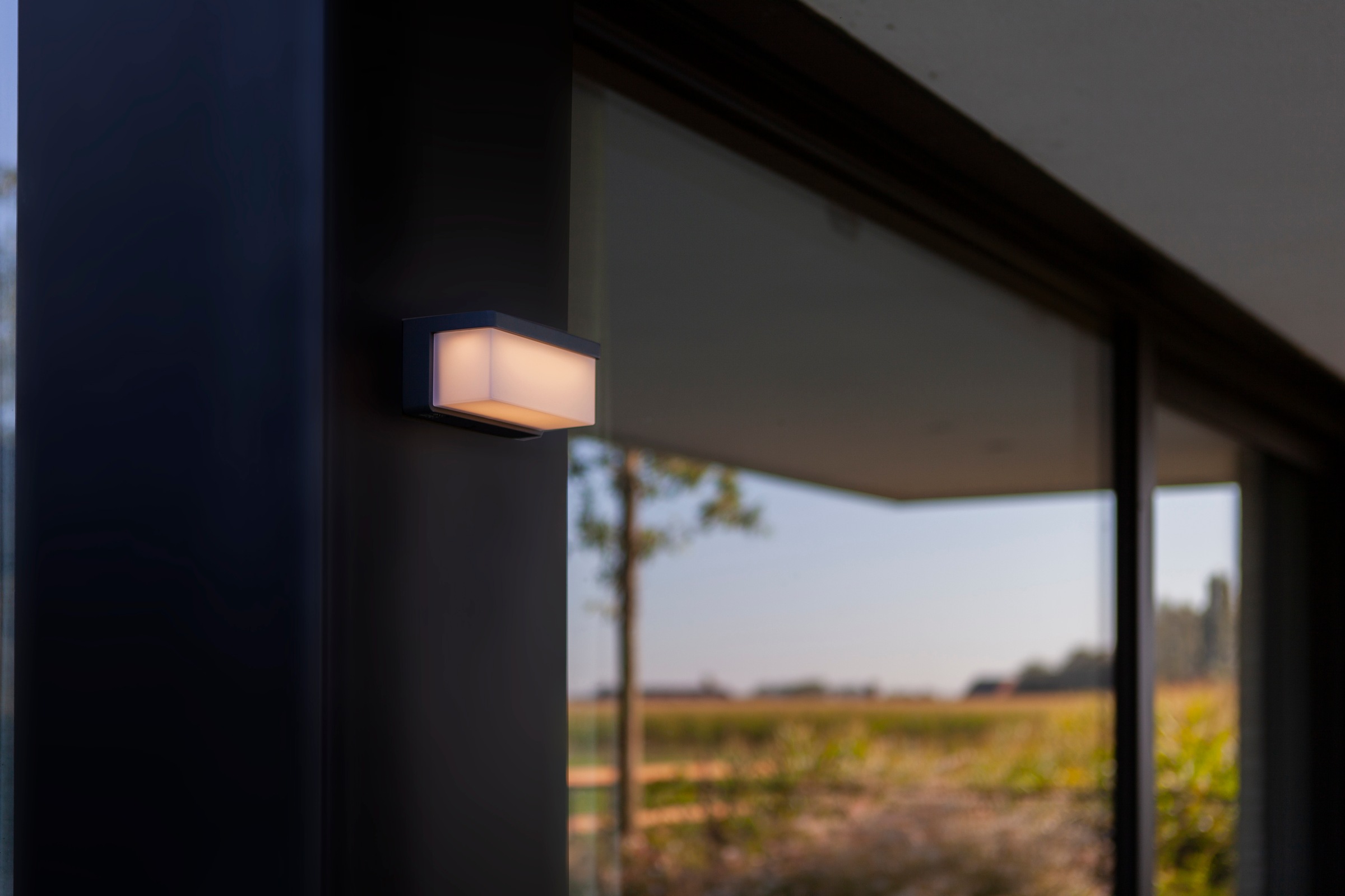 LUTEC LED Solarleuchte »LED-Solarleuchte ZELNA, Hybrid«, 1 flammig, Leuchtmittel LED-Board | LED fest integriert, Solar-Hybrid