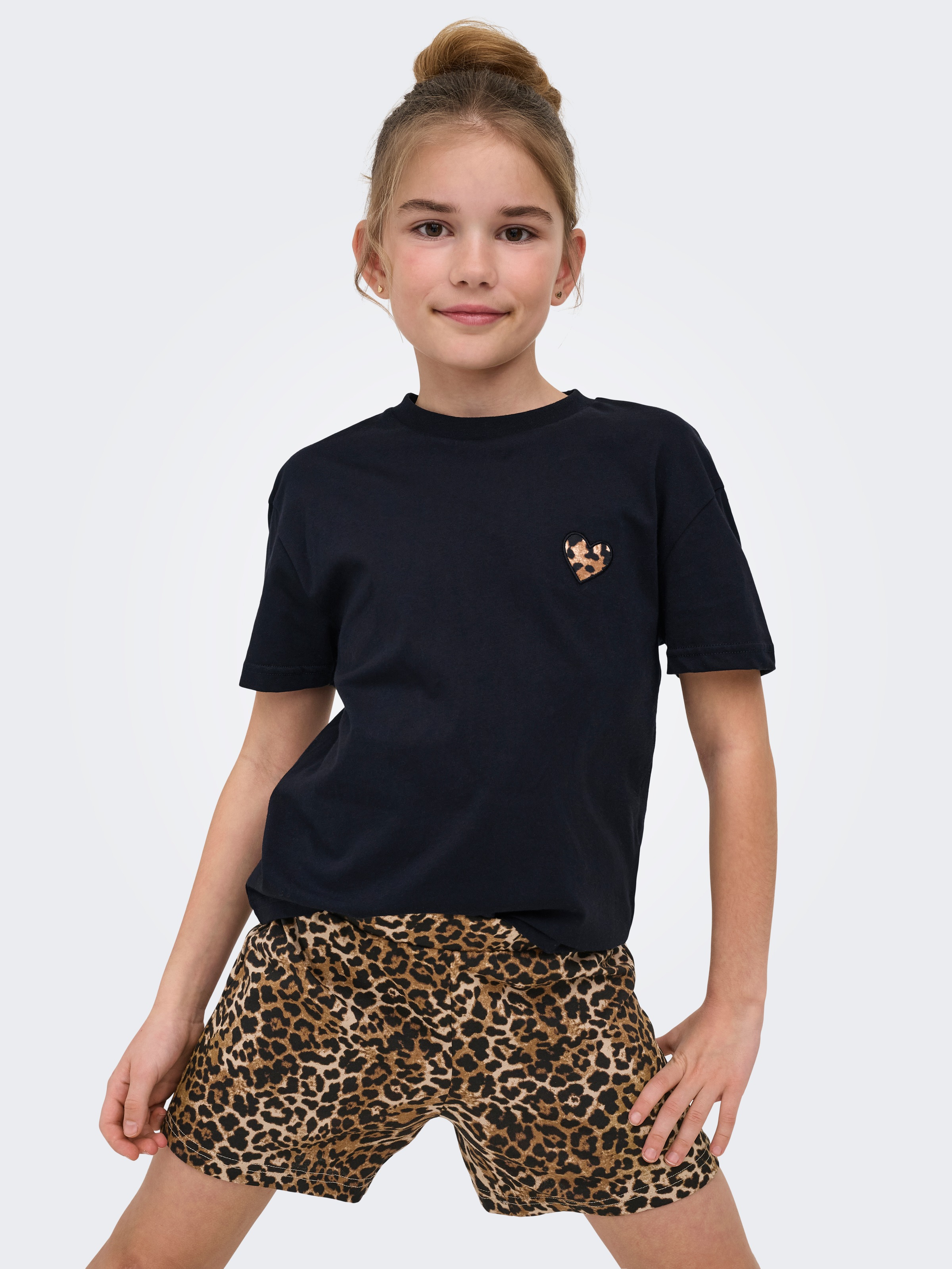 KIDS ONLY Shorty "KOGRILA NIGHTWEAR AOP TOP/SHORTS SET JRS" Set, 2 bedrucktes Oberteil und unifarbene Hose