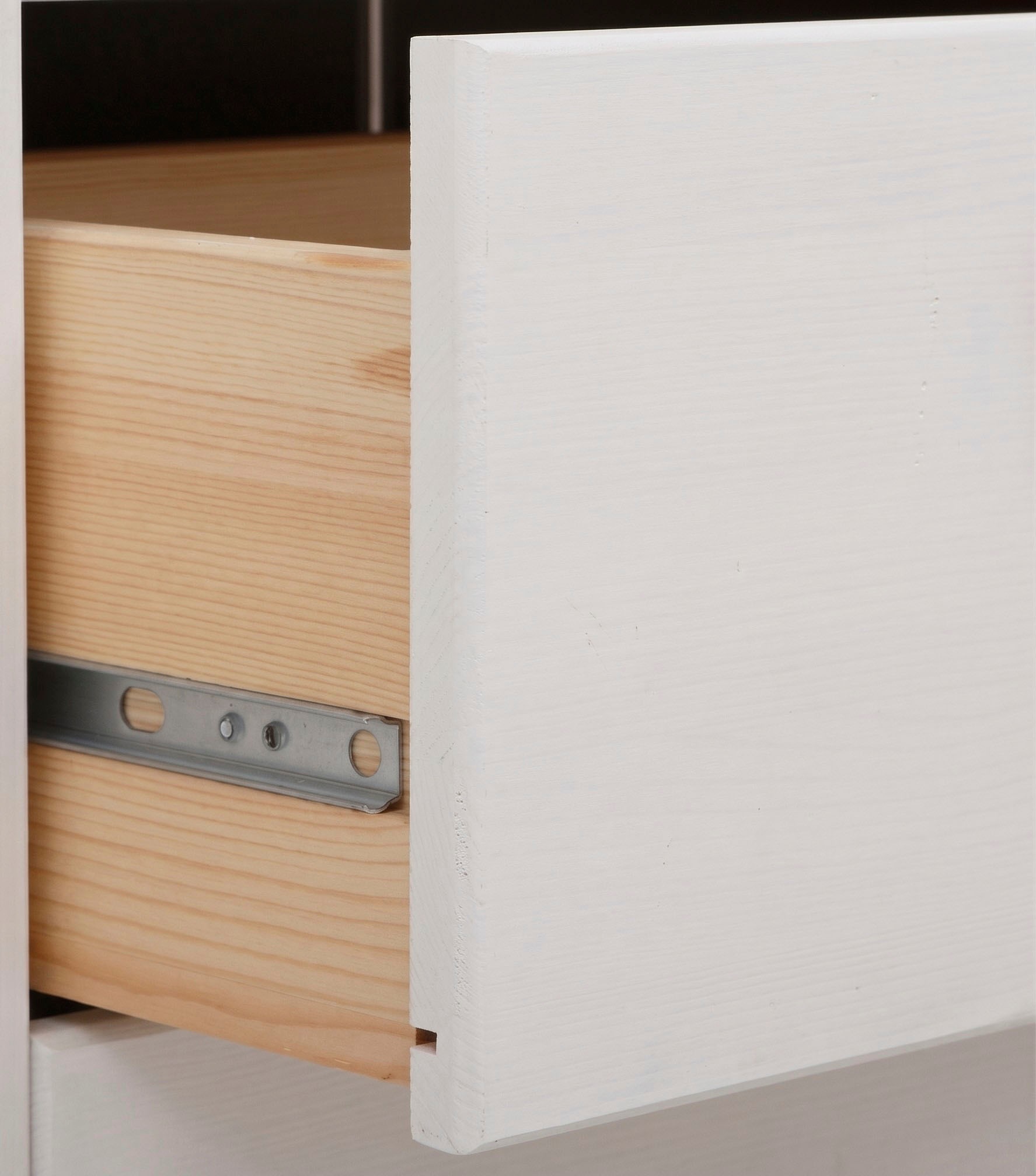 OTTO home Vitrine »Mikkeli Glasvitrine mit 1 Schubkasten, Knopfgriffen aus Metall« aus massiver FSC®-zertifizierter Kiefer, moderner Landhausstil
