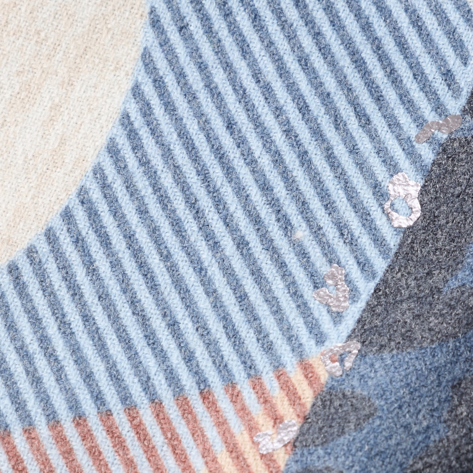 Cecil Loop aus softem Materialmix