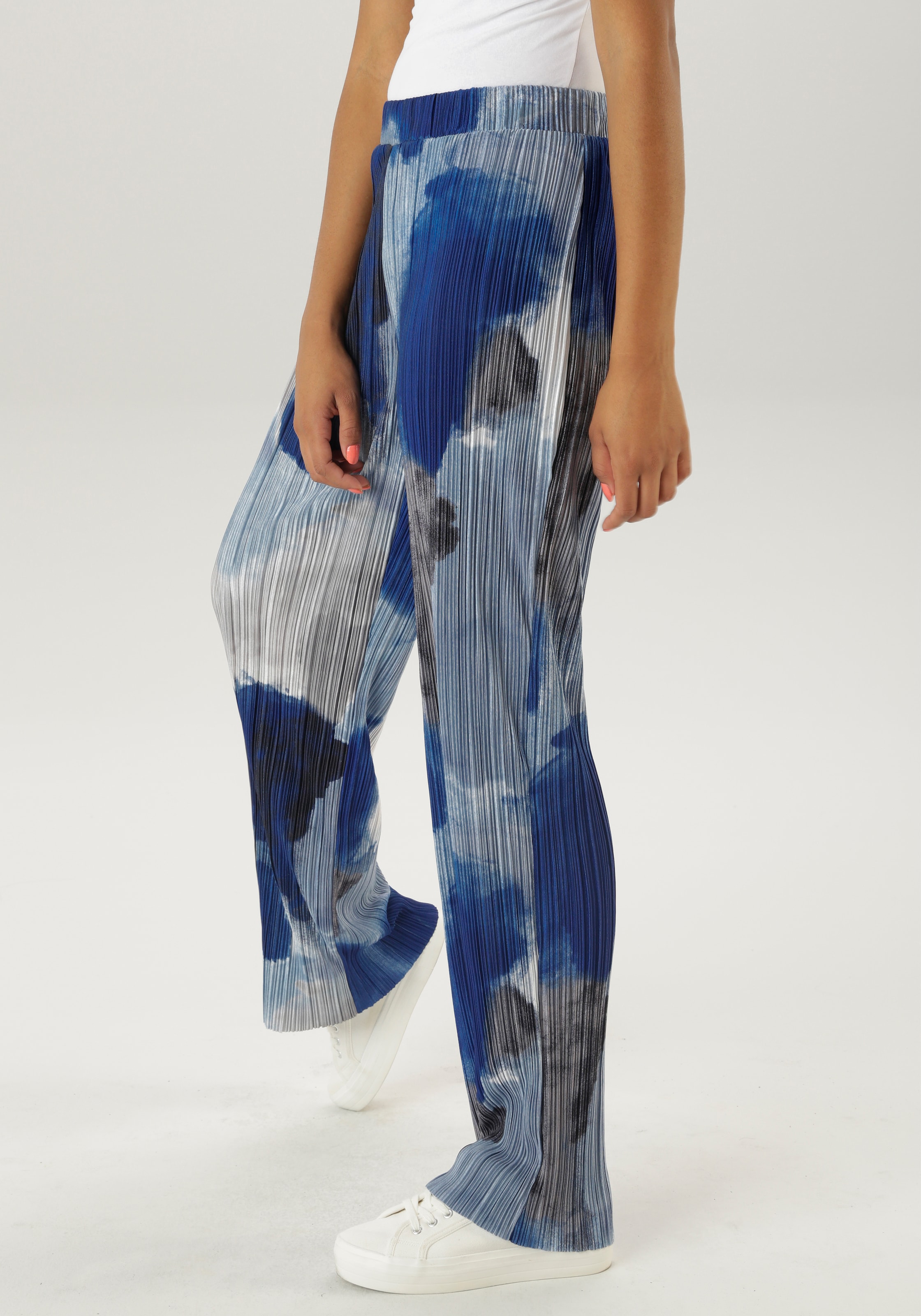 Aniston SELECTED Schlupfhose, mit Plissee und elastischen Bund
