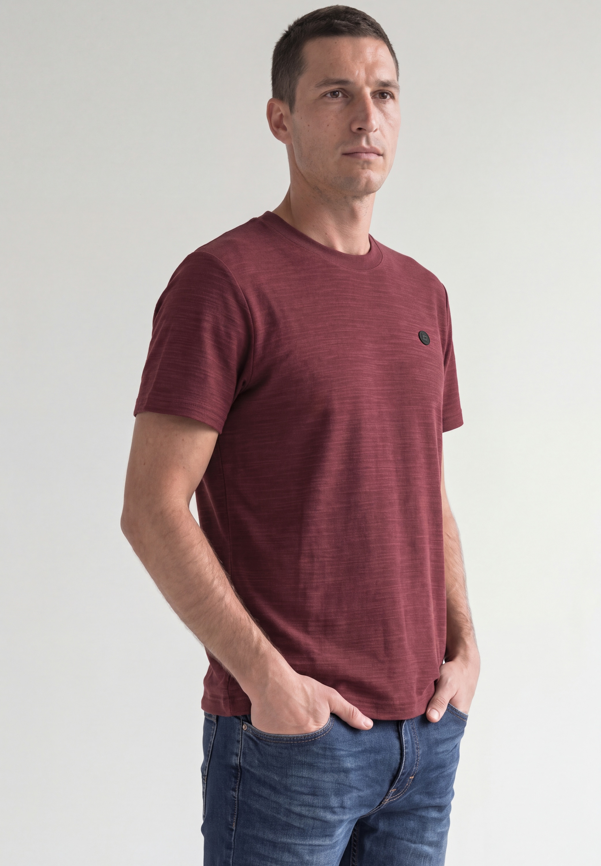 STREET ONE MEN mit Rundhalsausschnitt