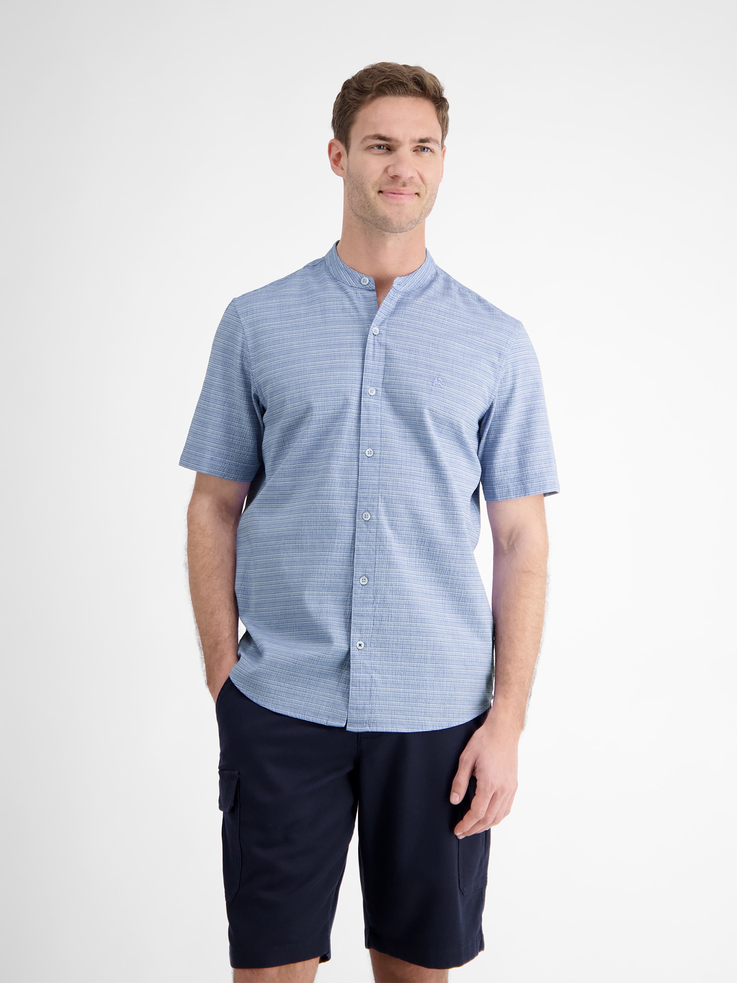 Kurzarmhemd LERROS "Kurzarmhemd in Seersuckerqualität", Herren, Gr. M, Normalgrößen, blau (cobalt blau), 98% Baumwolle, 2% Elasthan, Hemden