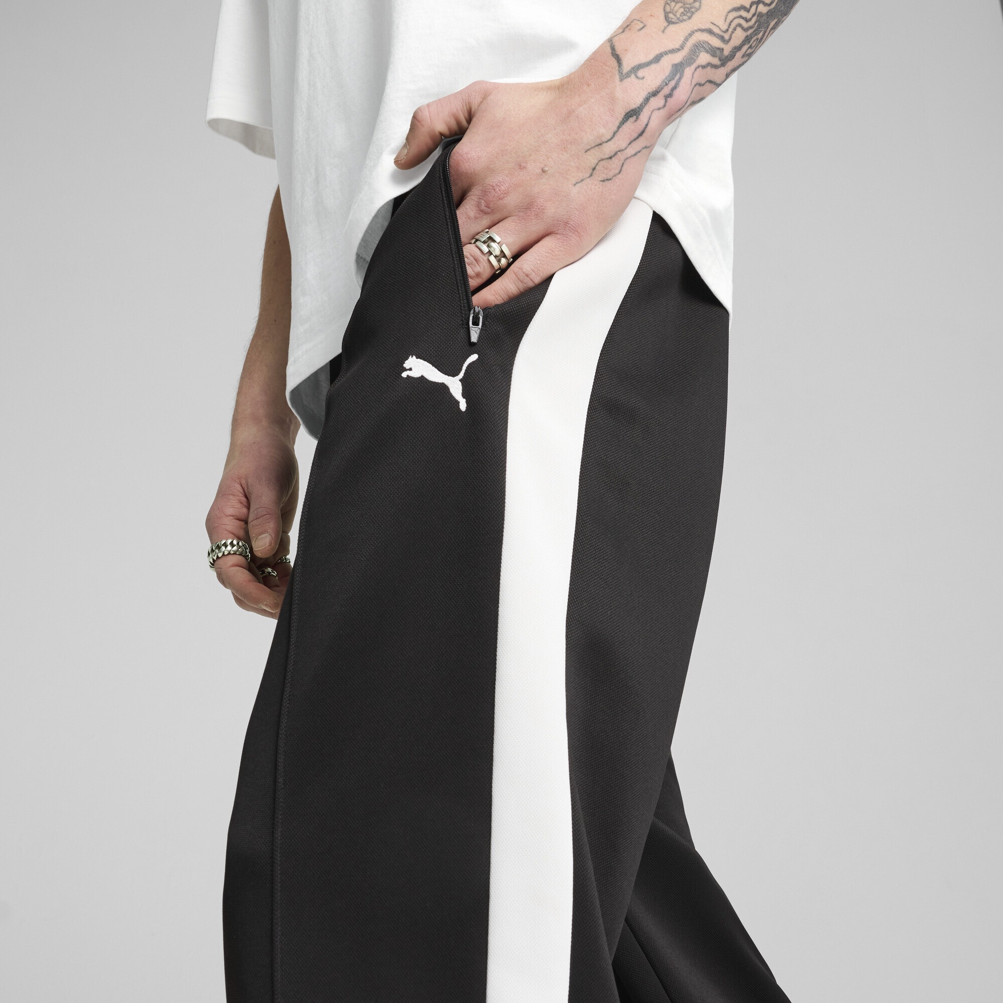 PUMA Sporthose »T7 ALWAYS ON Relaxed Trainingshose Herren«