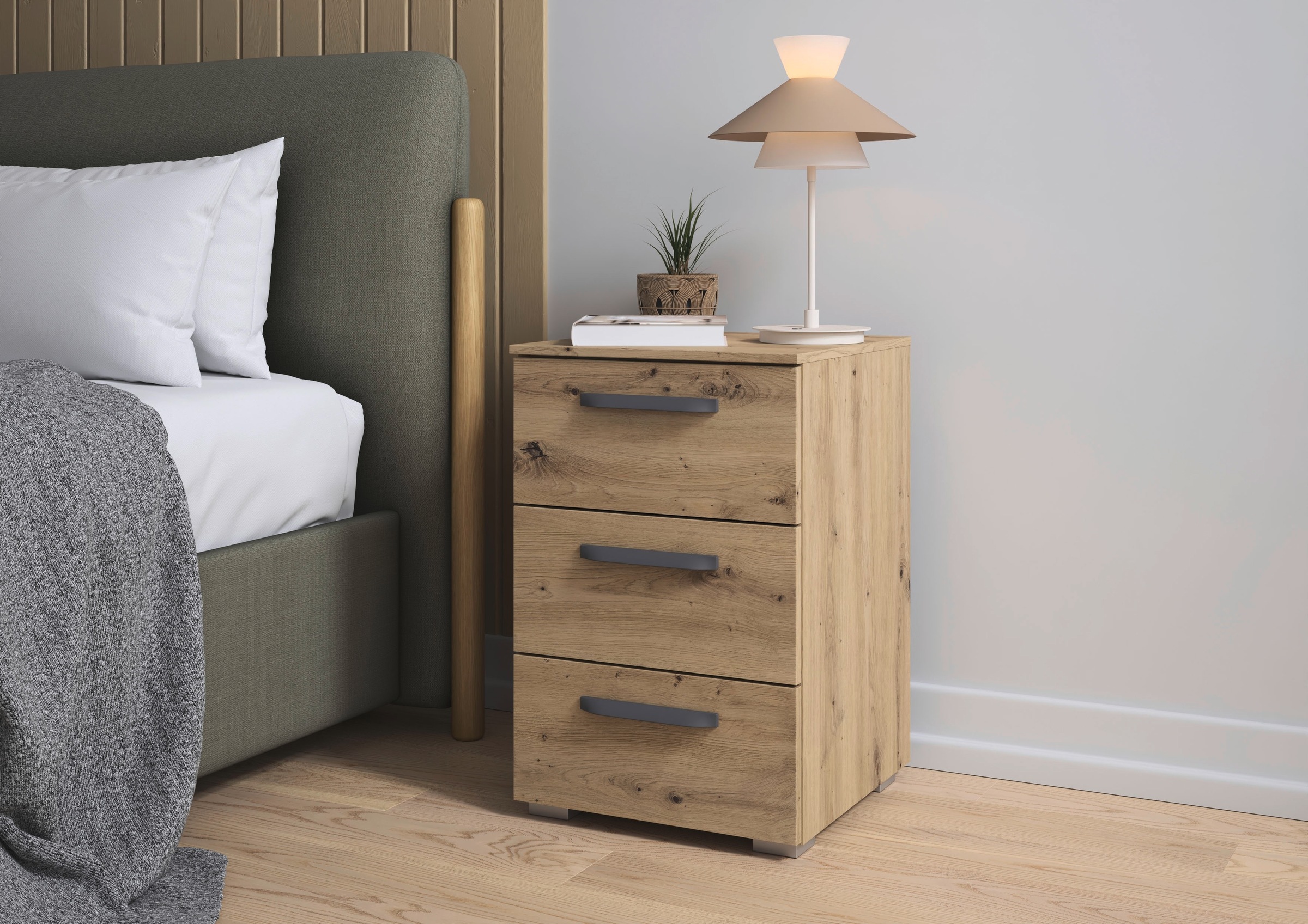 rauch Nachtkommode »Nachttisch Nachtkonsole OTELI in Dekor- oder Hochglanzfront«, (Breite 40 cm inkl. Soft-Close-Funktion), mit 3 geräumigen Schubladen für viel Stauraum MADE IN GERMANY