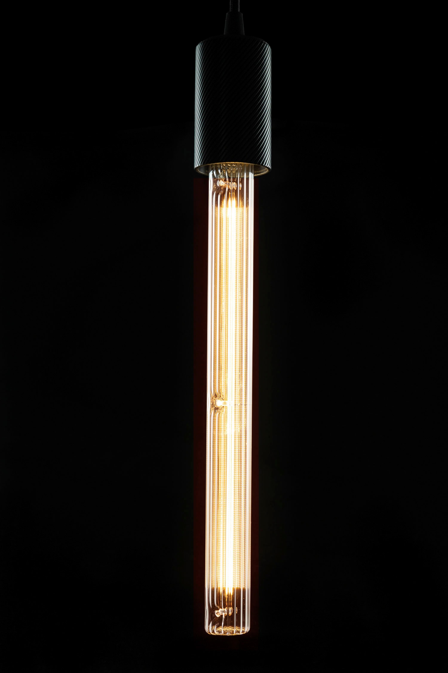 SEGULA LED-Leuchtmittel »LED Long Tube 300 klar geriffelt«, E27, 1 St., Extra-Warmweiß, LED Long Tube 300 klar geriffelt, E27, 4,5W, CRI 90, dimmbar