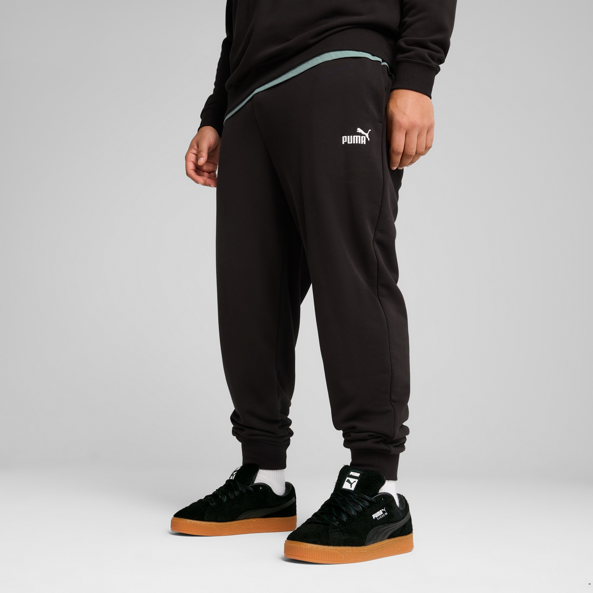 PUMA Trainingshose "ESS NO. 1 LOGO SWEATPANTS TR CL" mit Eingrifftaschen, e günstig online kaufen
