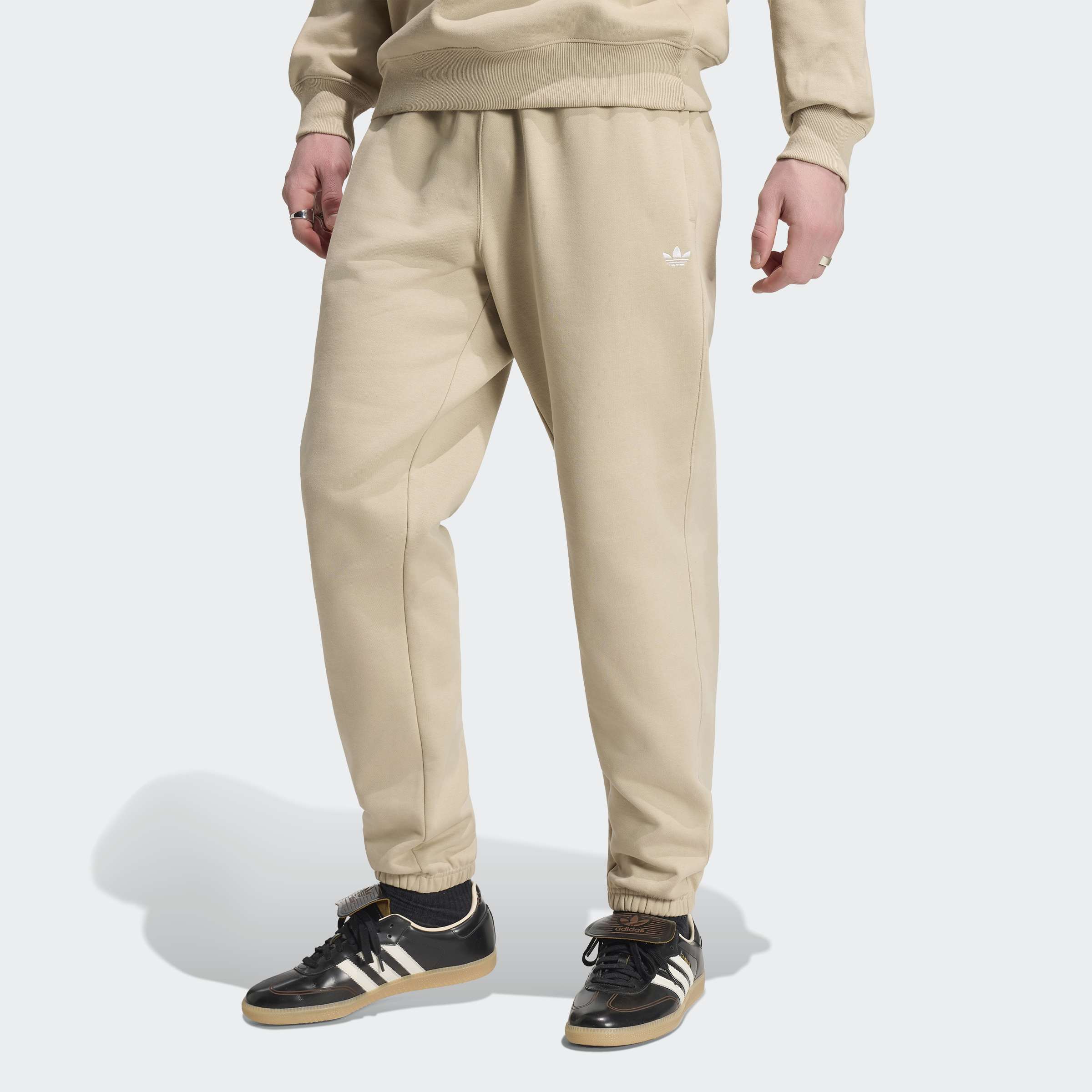 adidas Originals Sporthose "TREFOIL ESSENTIALS, REGULÄR GESCHNITTEN, FLEECE"