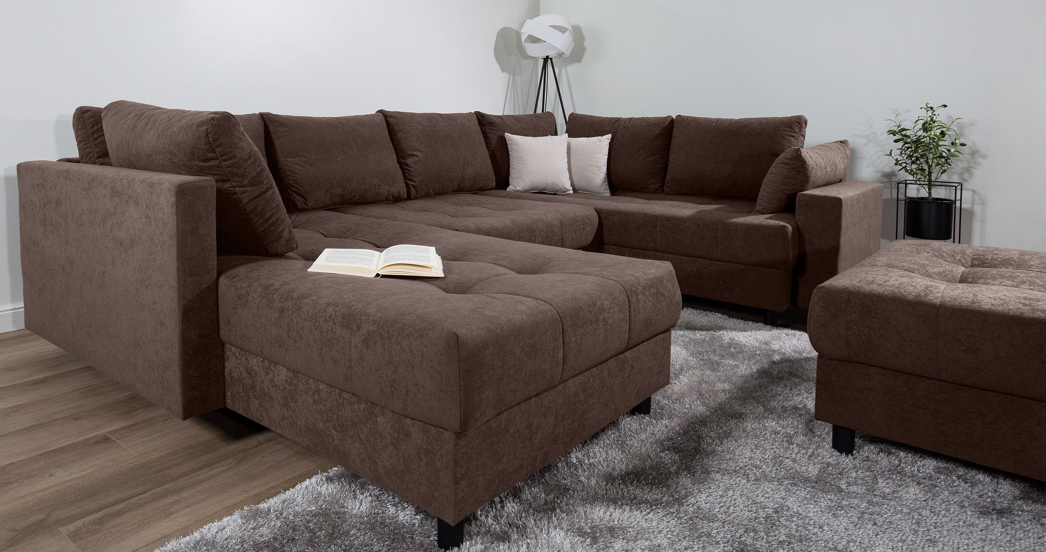 Home affaire Wohnlandschaft »Toni U-Form mit Armlehne«, inkl. Hocker und Zierkissen in abgesetzter Farbe, mit Bonnelfederkern