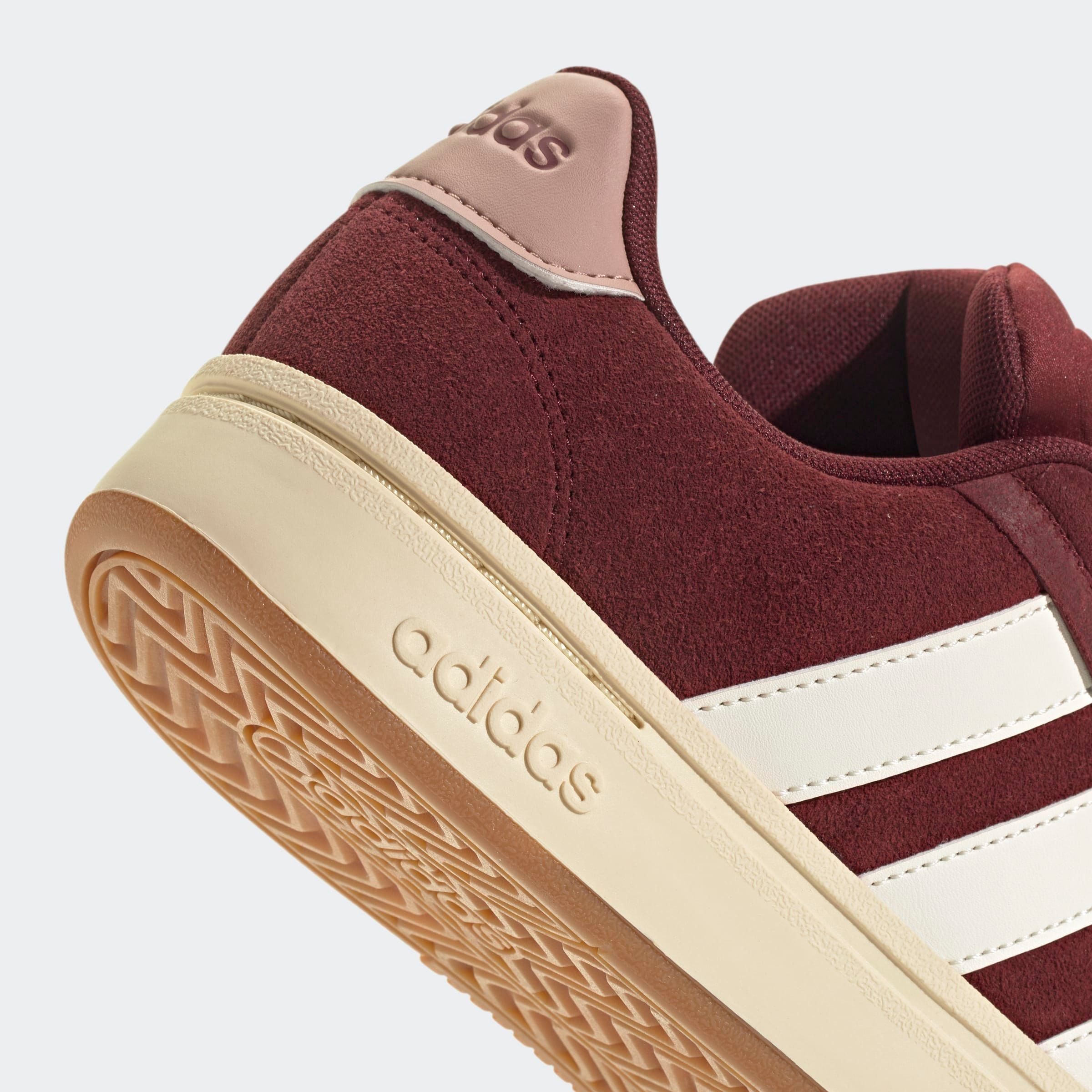 adidas Sportswear Sneaker »GRAND COURT ALPHA«, Design inspiriert vom adidas Campus 00