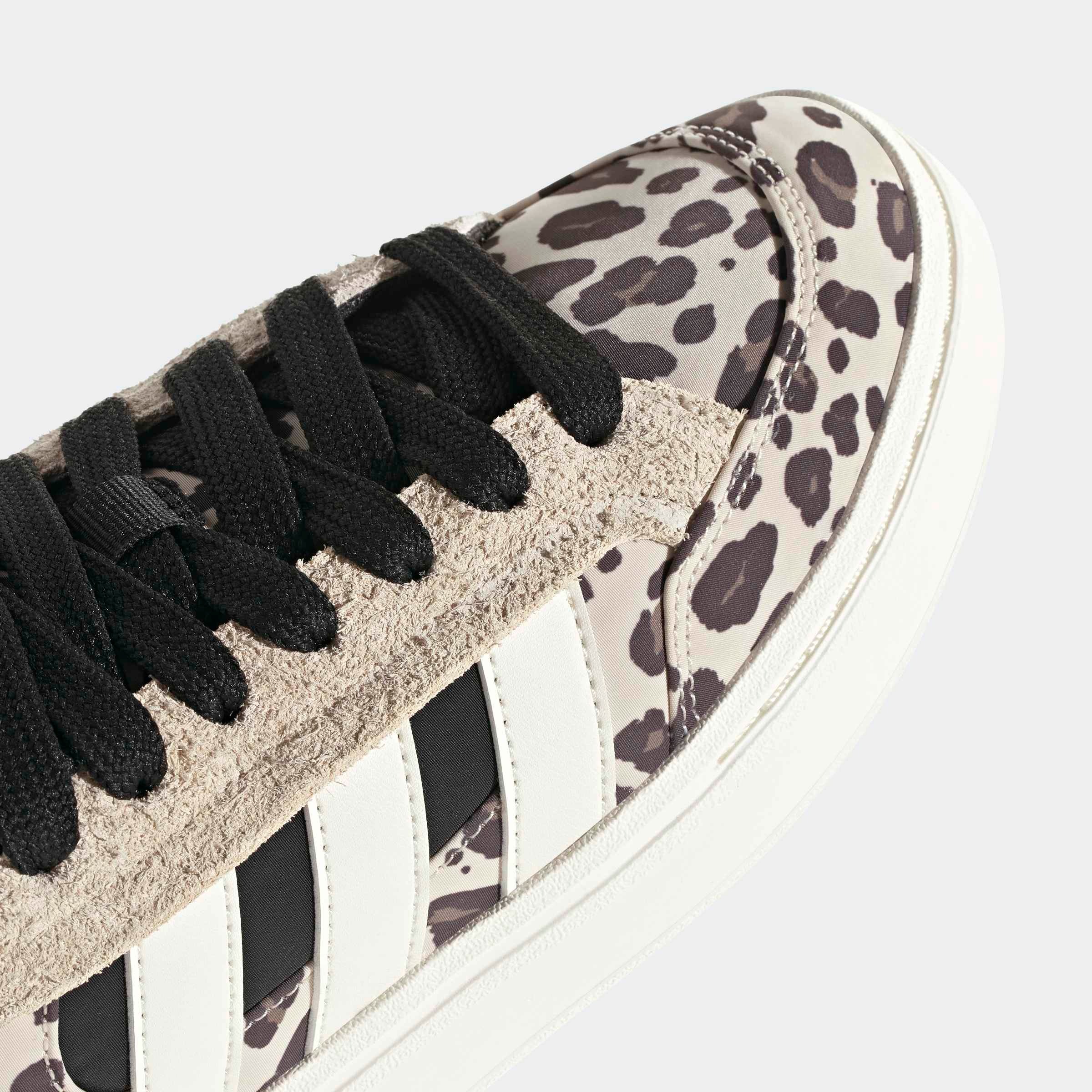 adidas Sportswear Sneaker »GRAND COURT ALPHA«  mit Leo Muster