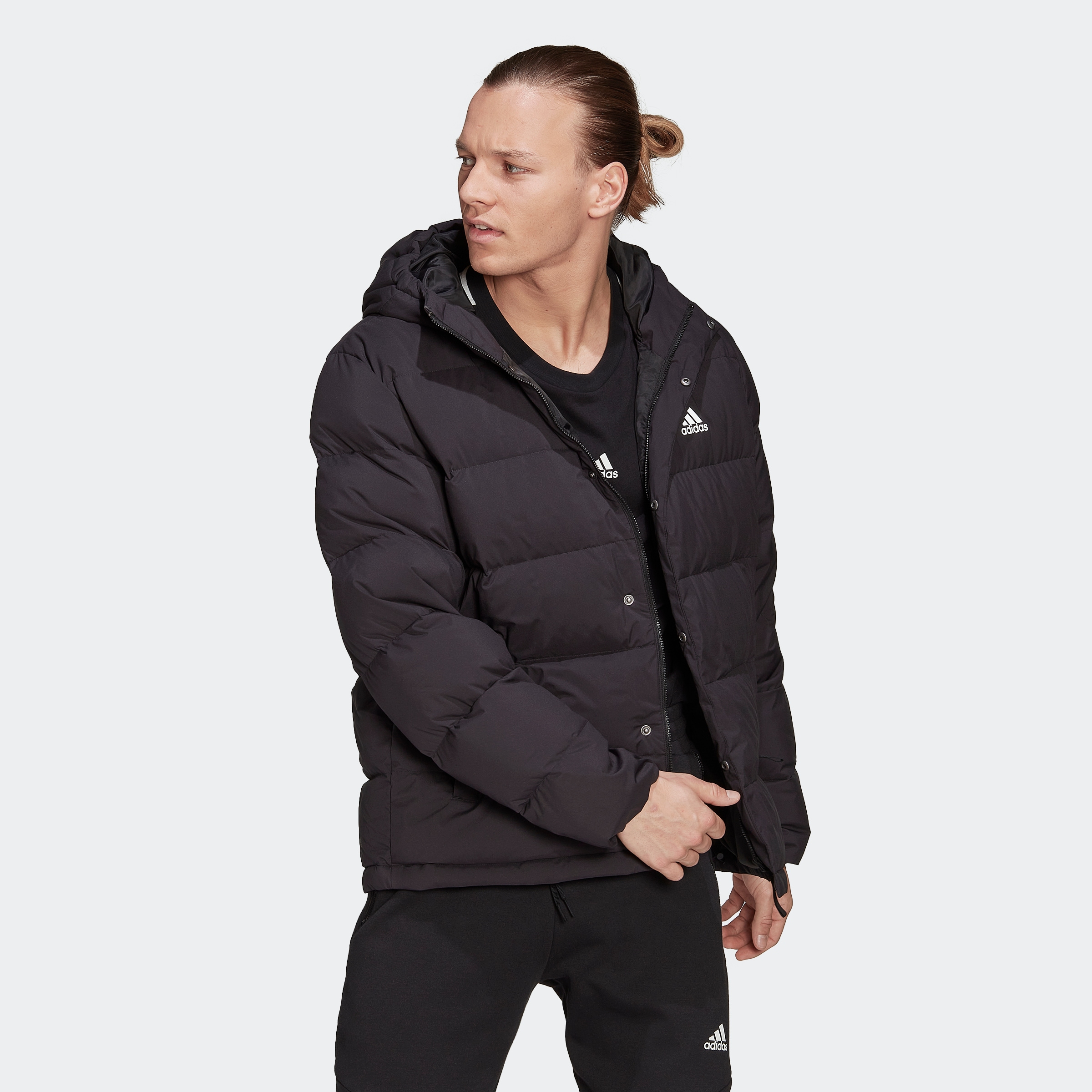 adidas Sportswear Outdoorjacke "HELIONIC HOODED DAUNENJACKE", mit Kapuze