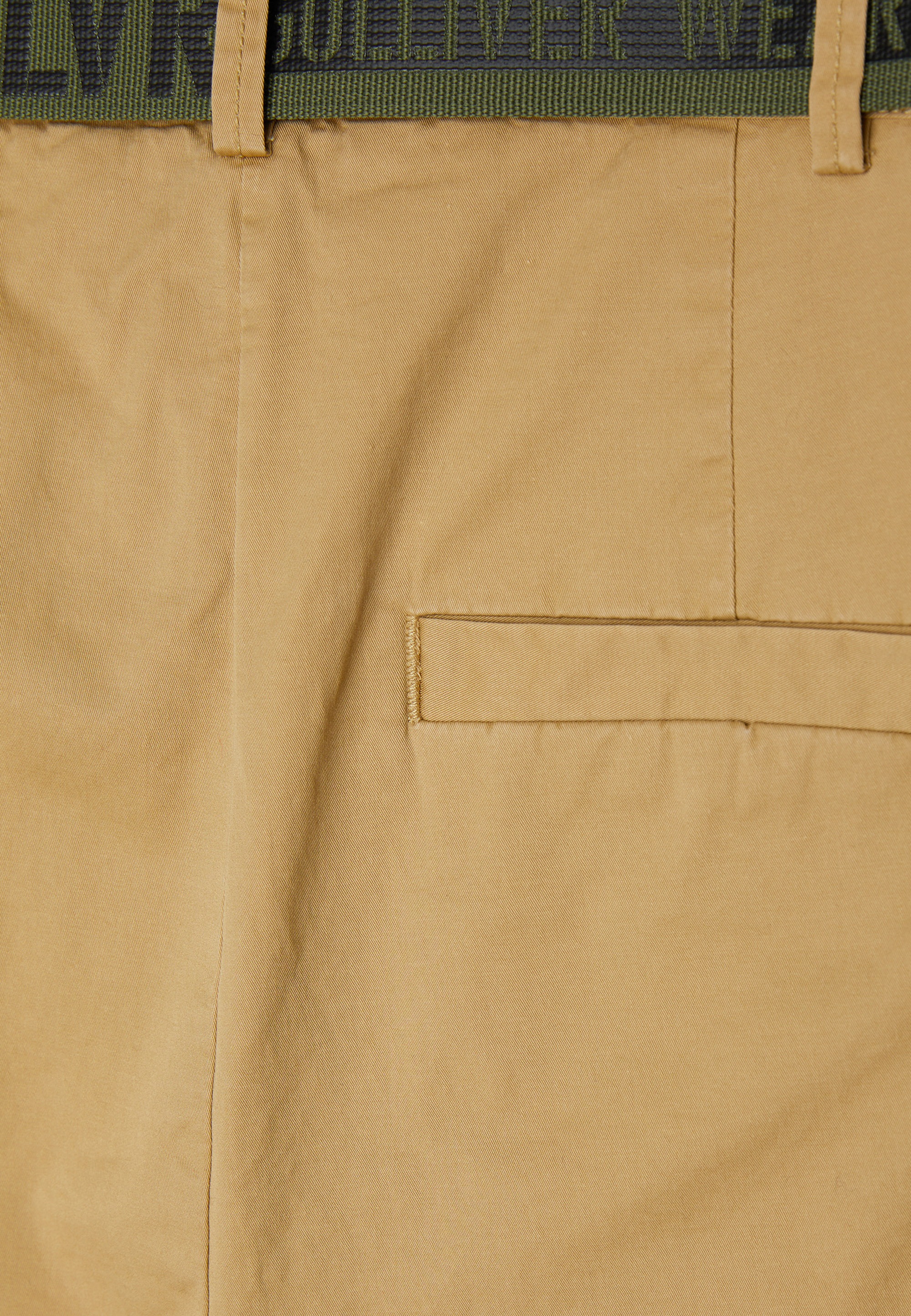 Gulliver Stoffhose, mit modischem Kontrast-Gürtel