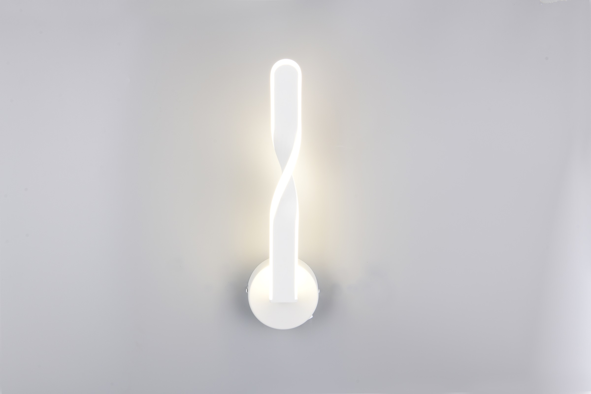 REALITY Leuchten LED Wandleuchte »GINKO, LED Wandlampe mit Schalter, 11W 1250 Lumen 4000K kaltweiß«, 1 flammig, Leuchtmittel LED-Board | LED fest integriert, On/Off Kippschalter, elegant geschwungene LED Elemente Höhe 45,5cm