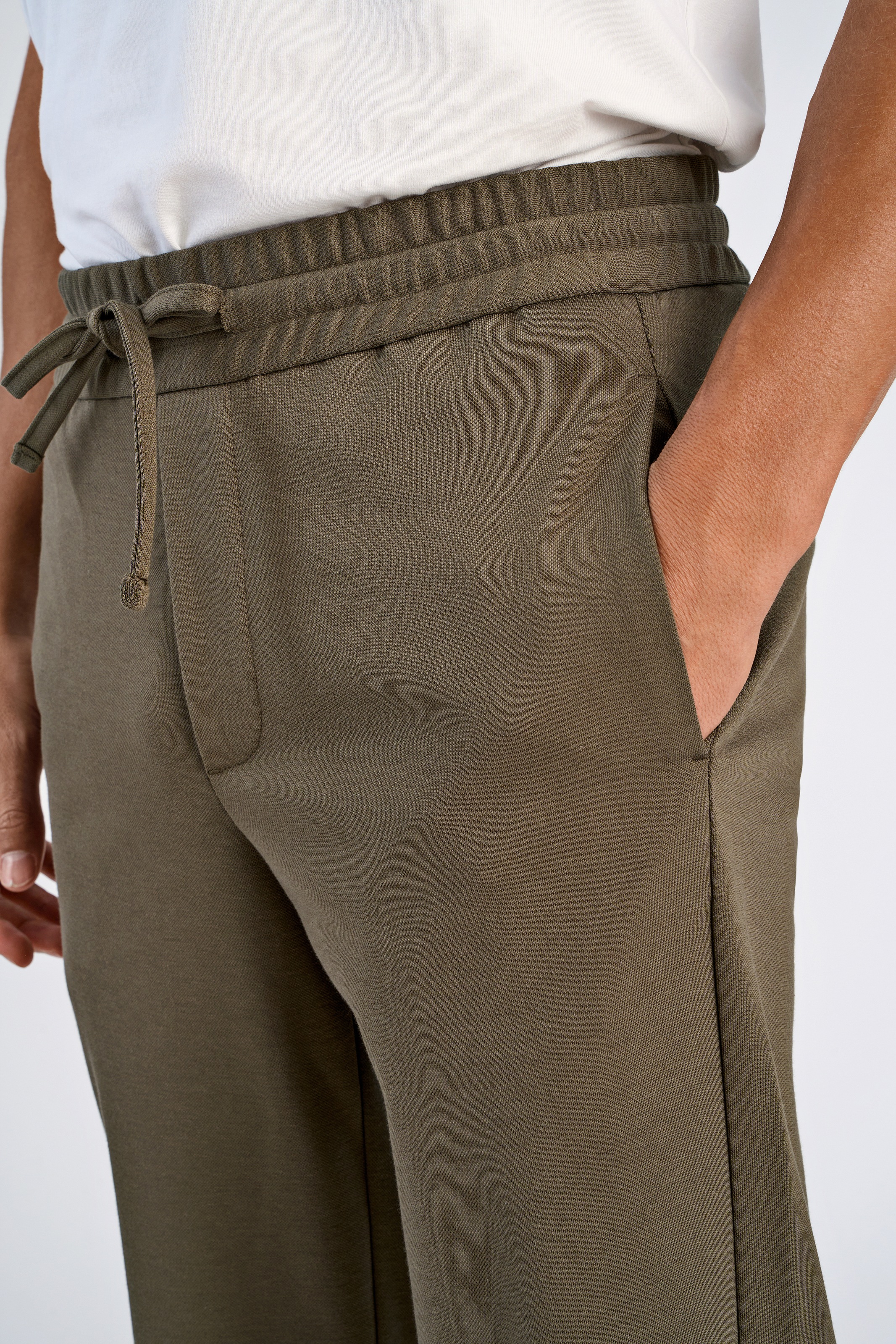 Jogginghose LINDBERGH, Herren, Gr. XL, N-Gr, true army, Web, Obermaterial: 75% Polyester, 22% Viskose, 3% Elasthan, unifarben, lang, Hosen Jogginghose, mit elastischem Bund mit Kordelzug 6