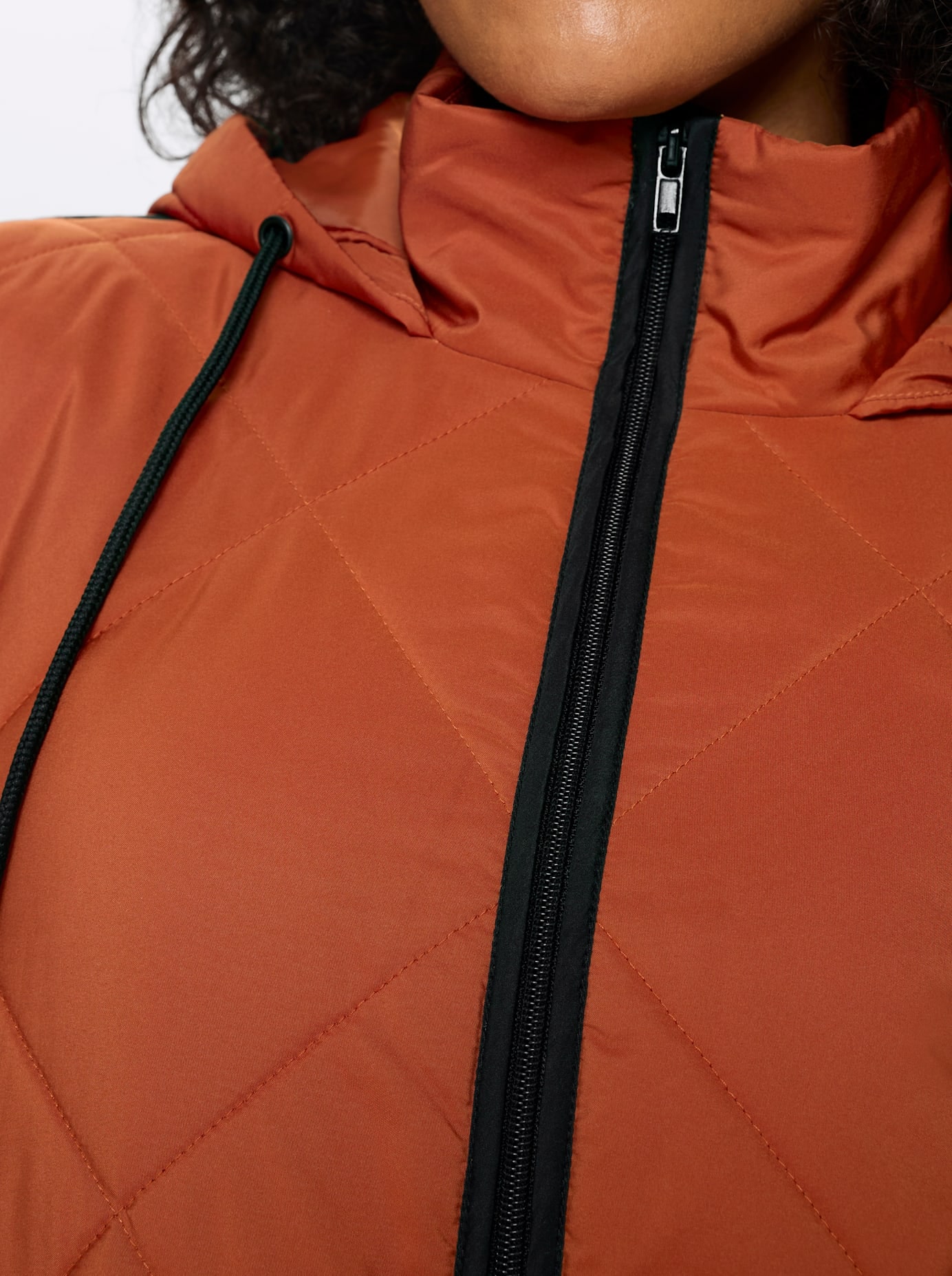 Classic Basics Steppjacke mit Kapuze