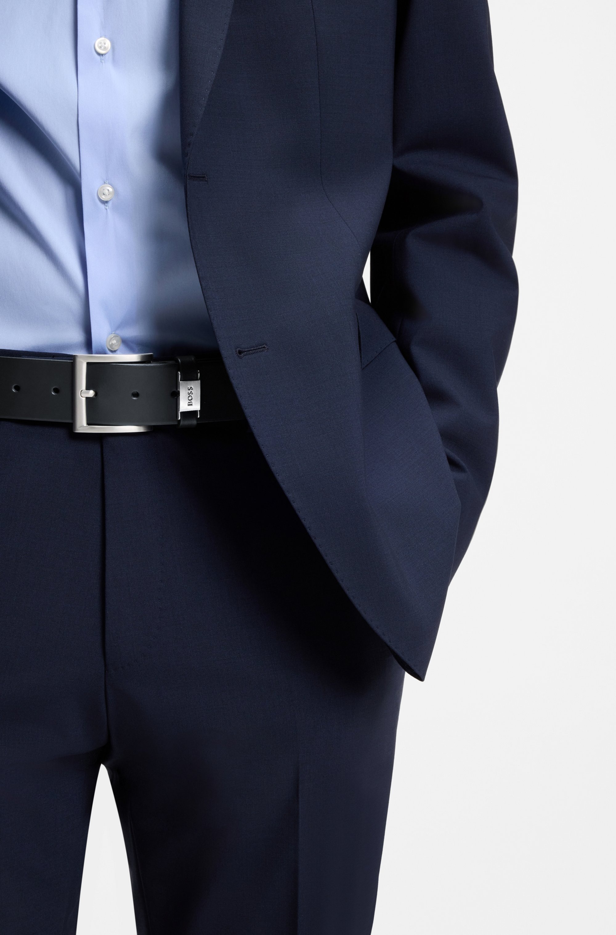 BOSS Ledergürtel »Connio« silberfarbene Schließe & Logo-Schriftzug auf der Schlaufe