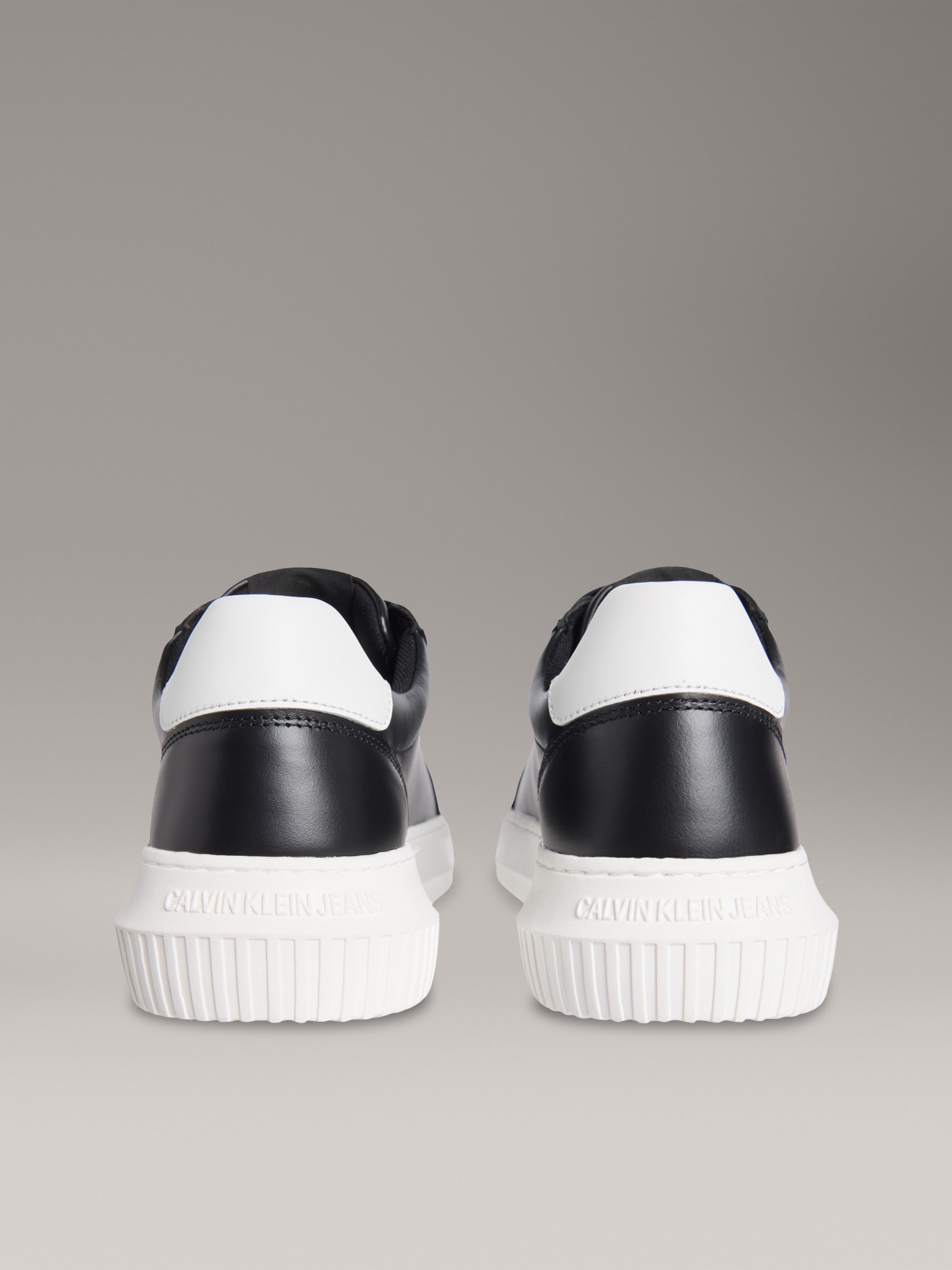 Calvin Klein Jeans Sneaker »CHUNKY CUPSOLE MONO LTH«, Schnürschuh, Halbschuh, Freizeitsneaker mit seitlichem Logo