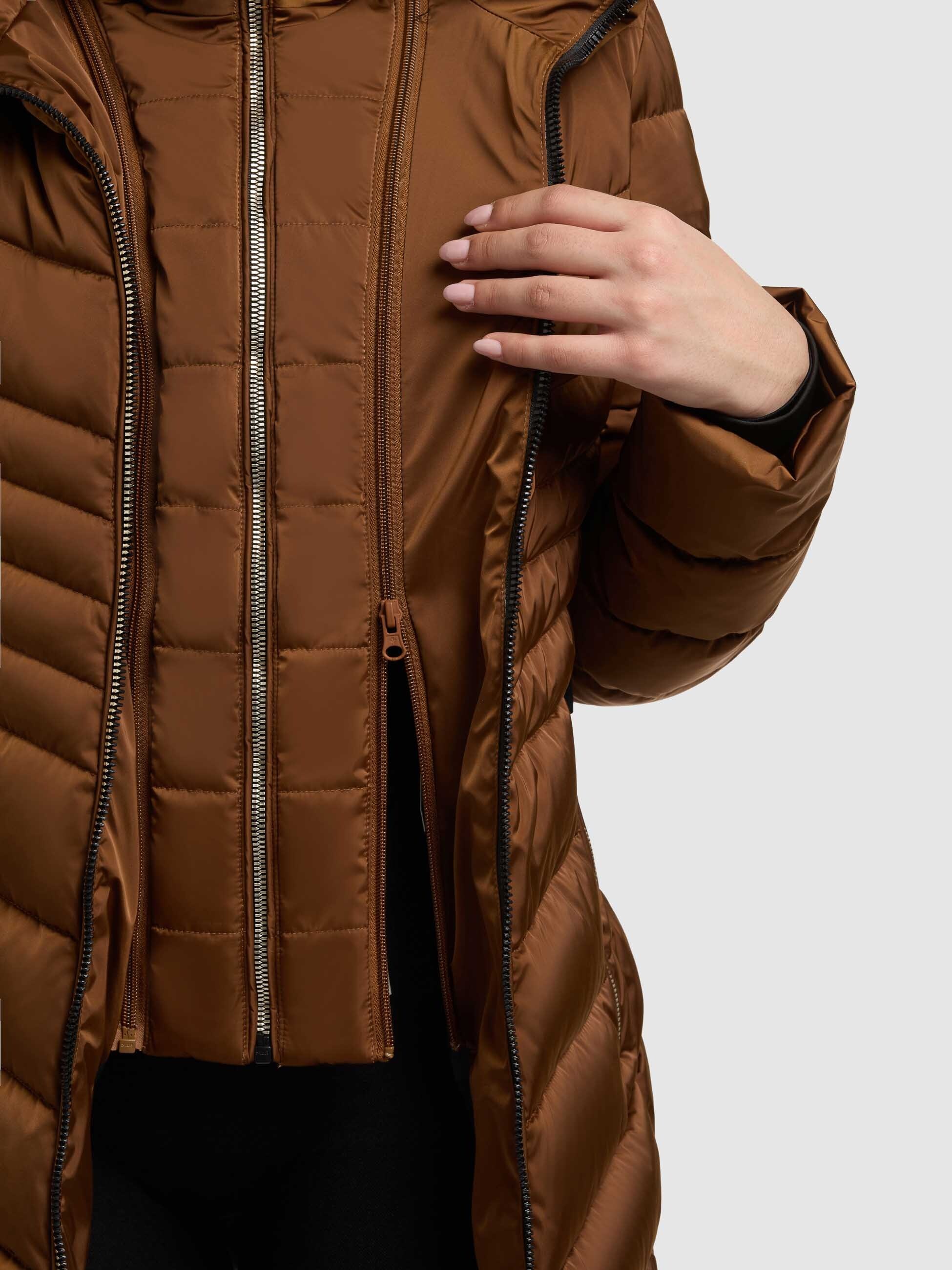 khujo Steppjacke »KINA2 - 2IN1 (EINSATZ HERAUSNEHMBAR)« mit Kapuze