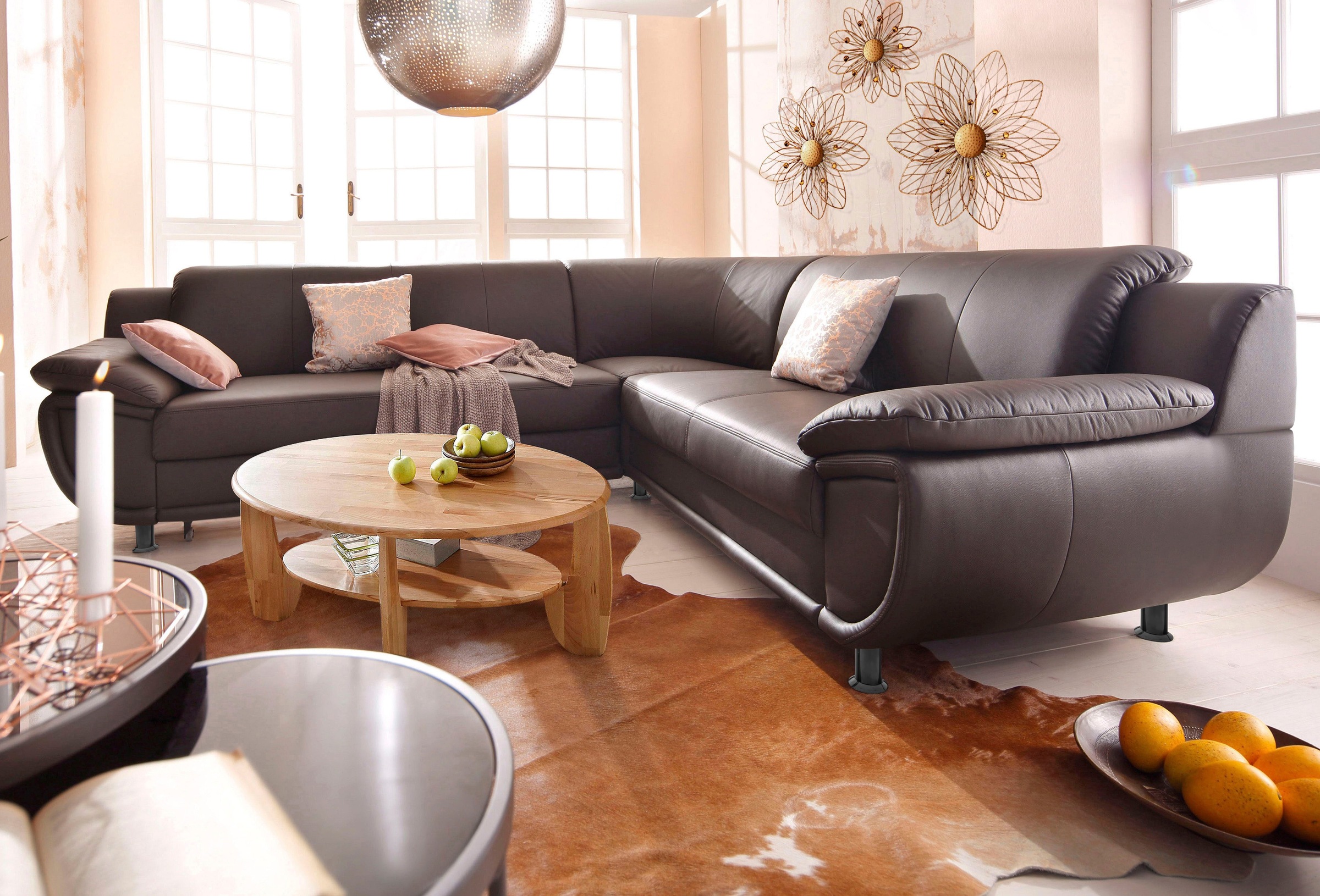 TRENDMANUFAKTUR Ecksofa »Rondo wahlweise mit Schlaffunktion, 267x247 cm (BxT), breite Armlehnen«, L-Form, wahlweise mit Federkern bestellbar, Füße schwarz