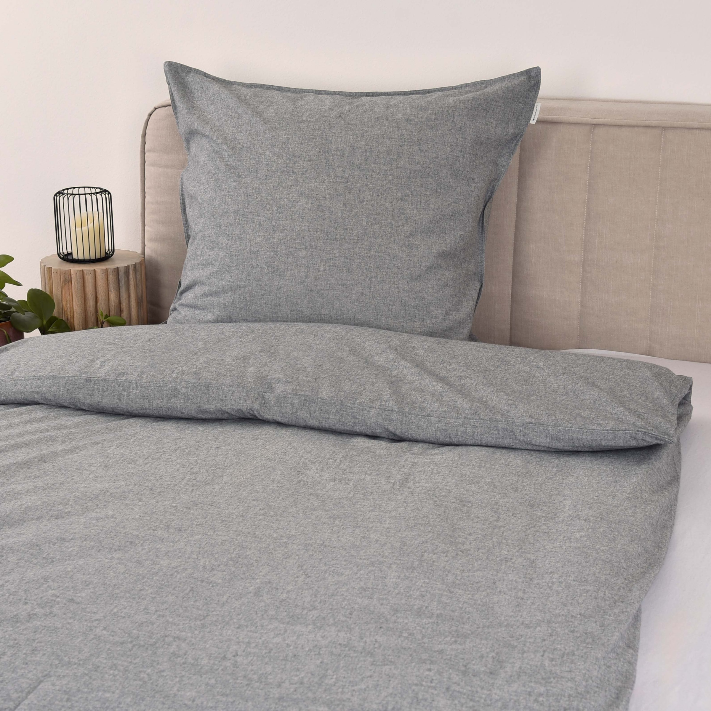 TOM TAILOR HOME Bettwäsche »WOVEN MELANGE in Gr. 135x200cm oder 155x220cm«, new bedroom, Doppelnaht am Kissen, gewebtes Label