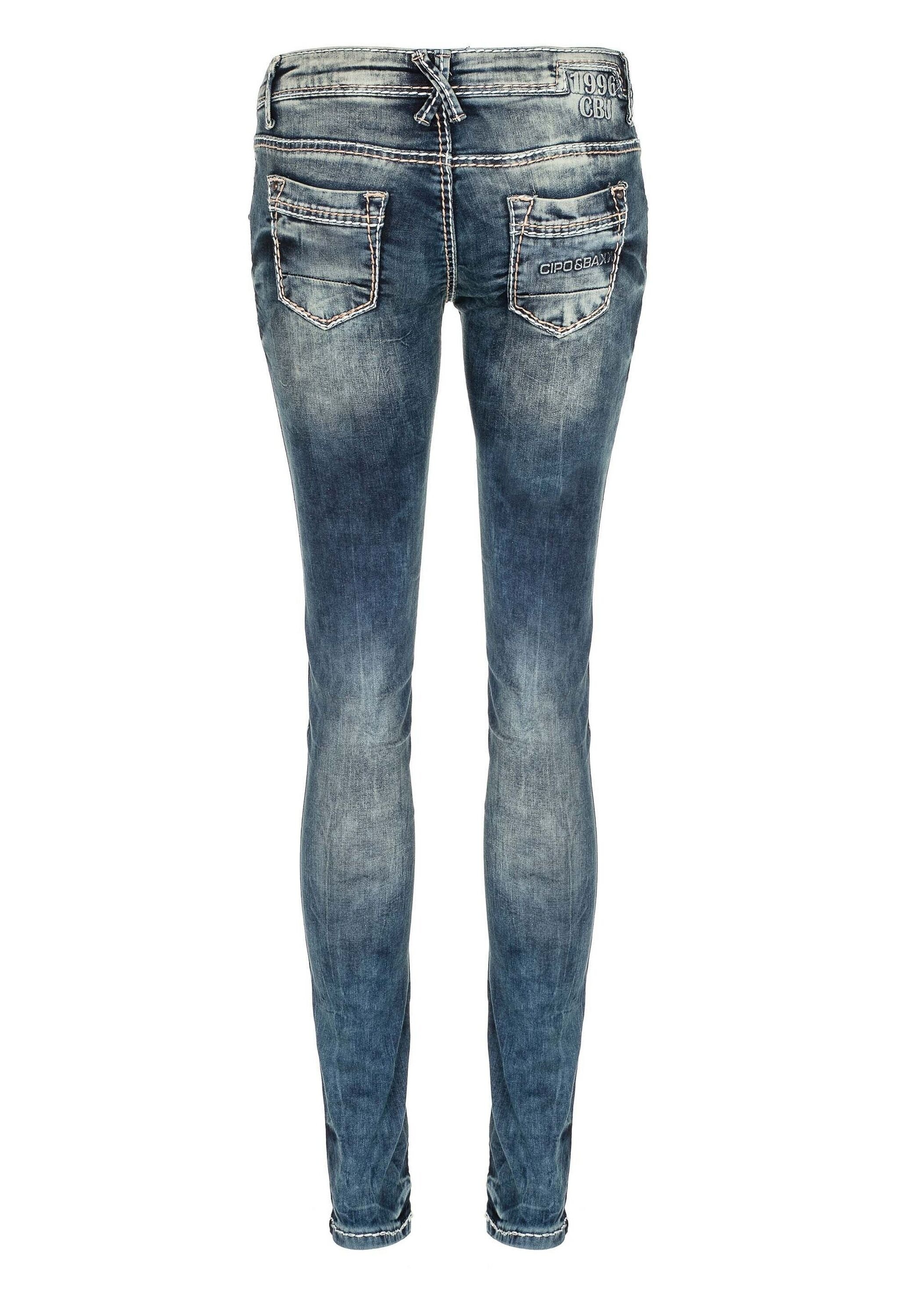Cipo & Baxx 5-Pocket-Jeans »Jeans«, mit niedriger Taille in Straight Fit, WD153