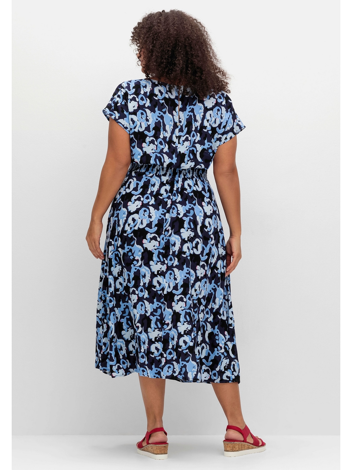 Sheego Druckkleid »Große Größen«, mit Minimalprint und Smokbund
