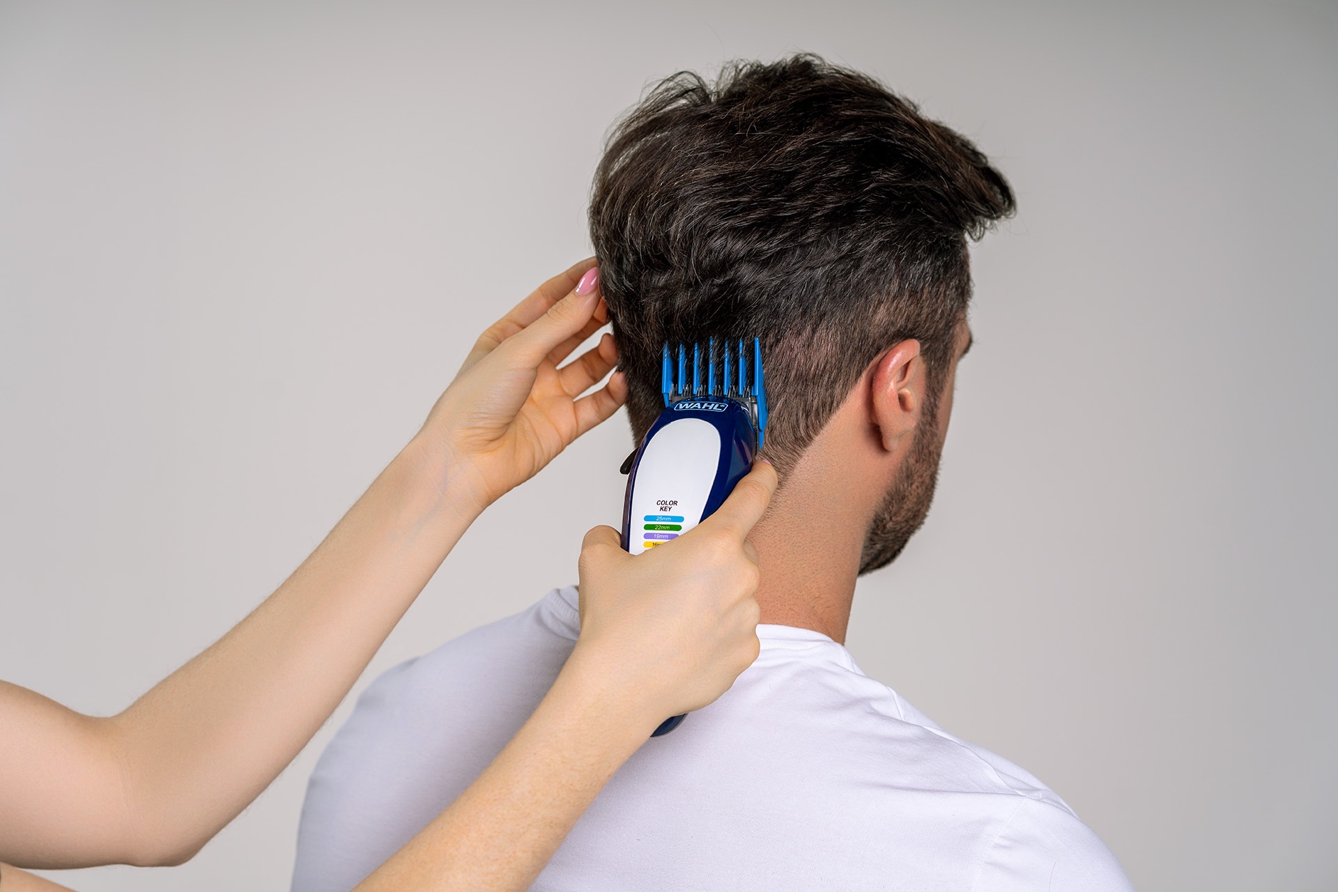 Wahl Haarschneider »Color Pro Lithium«, 10 Aufsätze