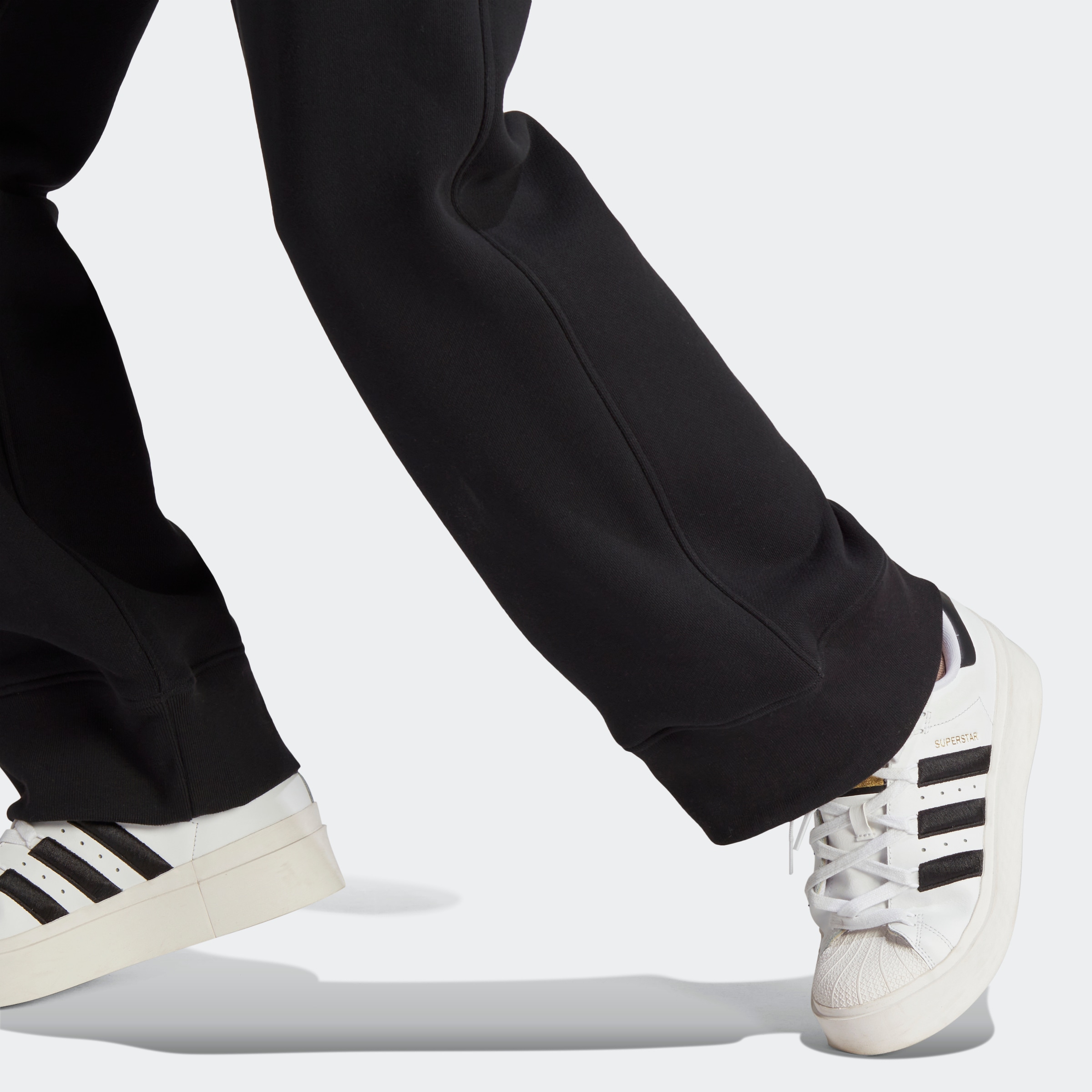 adidas Originals Sporthose BE (1 REMADE »PREMIUM TO | ESSENTIALS RELAXED«, tlg.) BAUR kaufen MADE